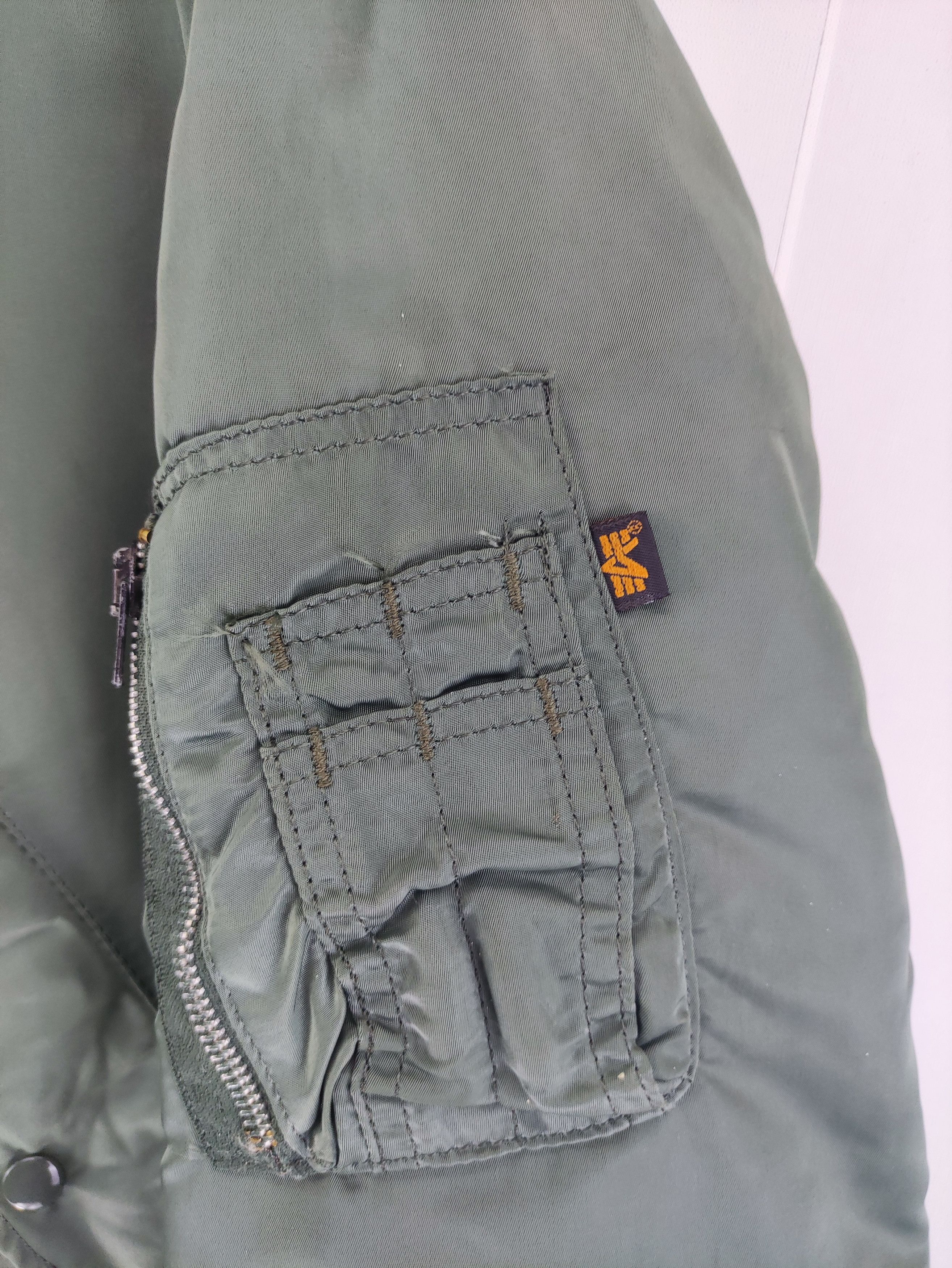 Alpha Industries Vintage Alpha Industries Bomber Jacket Zipper Size US L / EU 52-54 / 3 - 3 Thumbnail