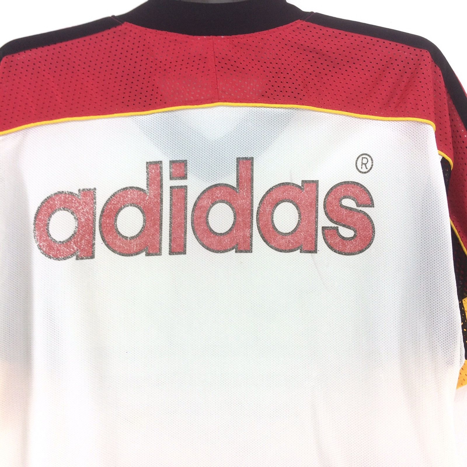 Adidas Vintage Adidas Big Logo Multicolour Jersey T-shirt | M | Size US M / EU 48-50 / 2 - 6 Thumbnail