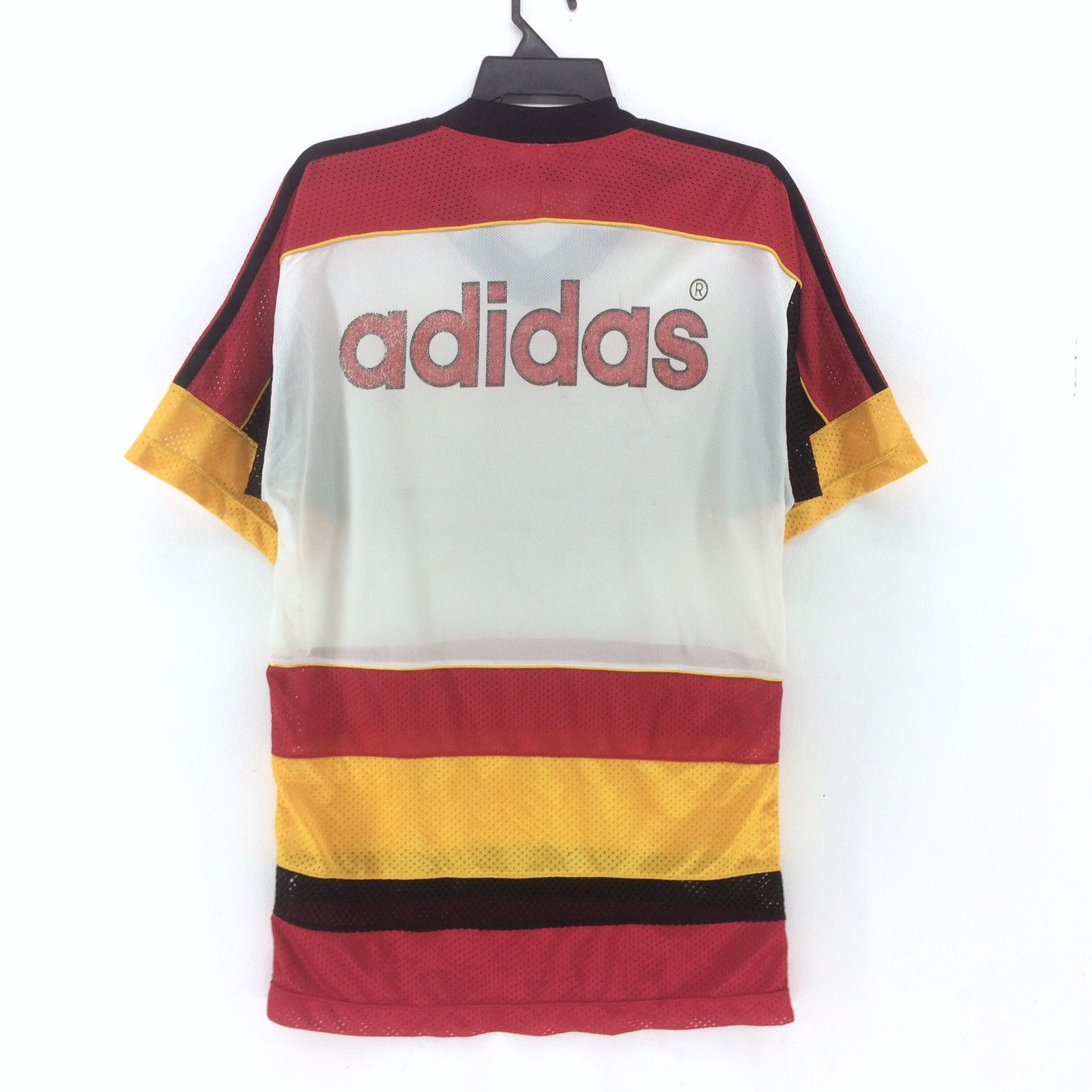 Adidas Vintage Adidas Big Logo Multicolour Jersey T-shirt | M | Size US M / EU 48-50 / 2 - 7 Thumbnail