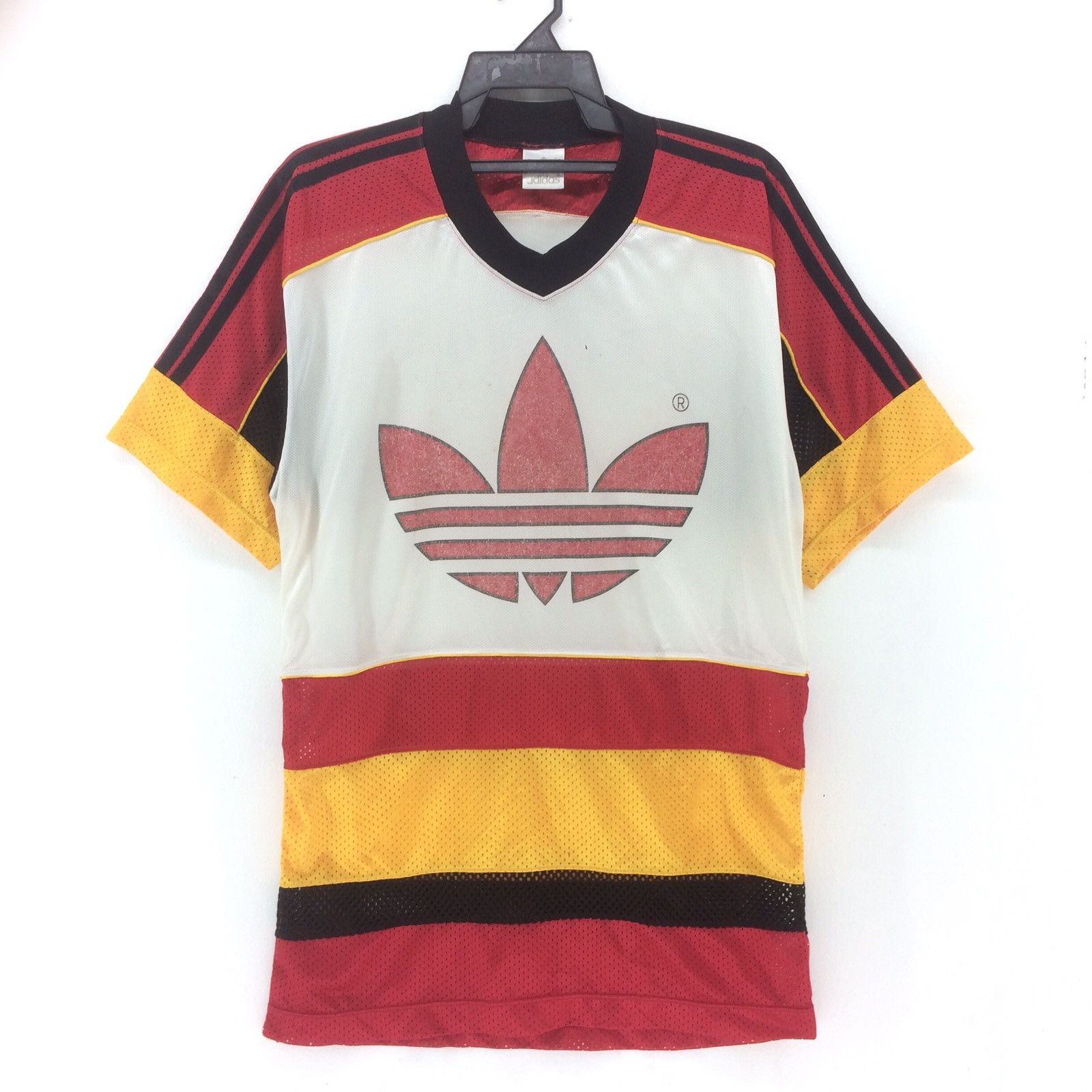 Adidas Vintage Adidas Big Logo Multicolour Jersey T-shirt | M | Size US M / EU 48-50 / 2 - 1 Thumbnail