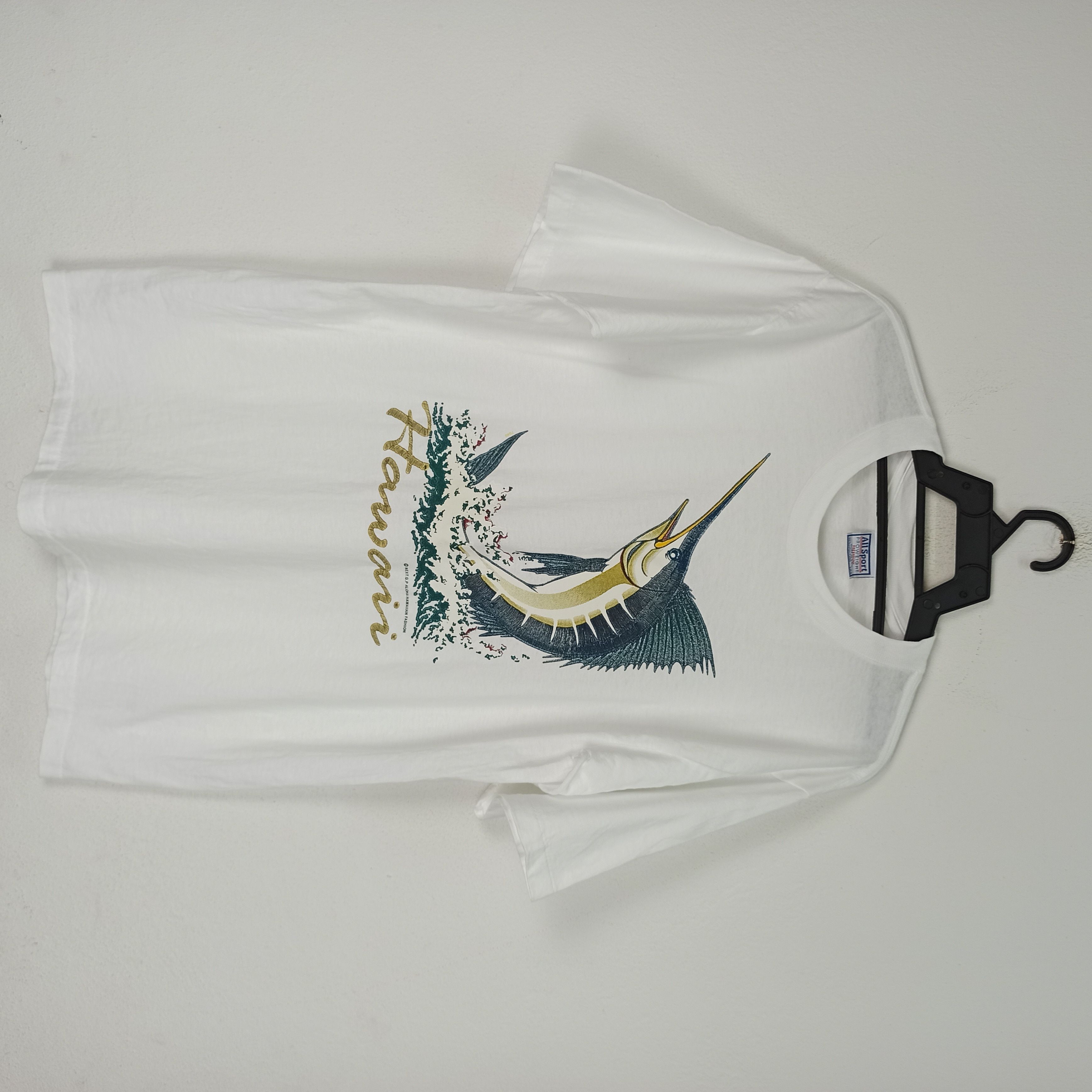 image of Hawaii Blues x Hawaiian Shirt Vintage 90's Swordfish Aloha Hawaiian Fashion Tee Very in White (Size