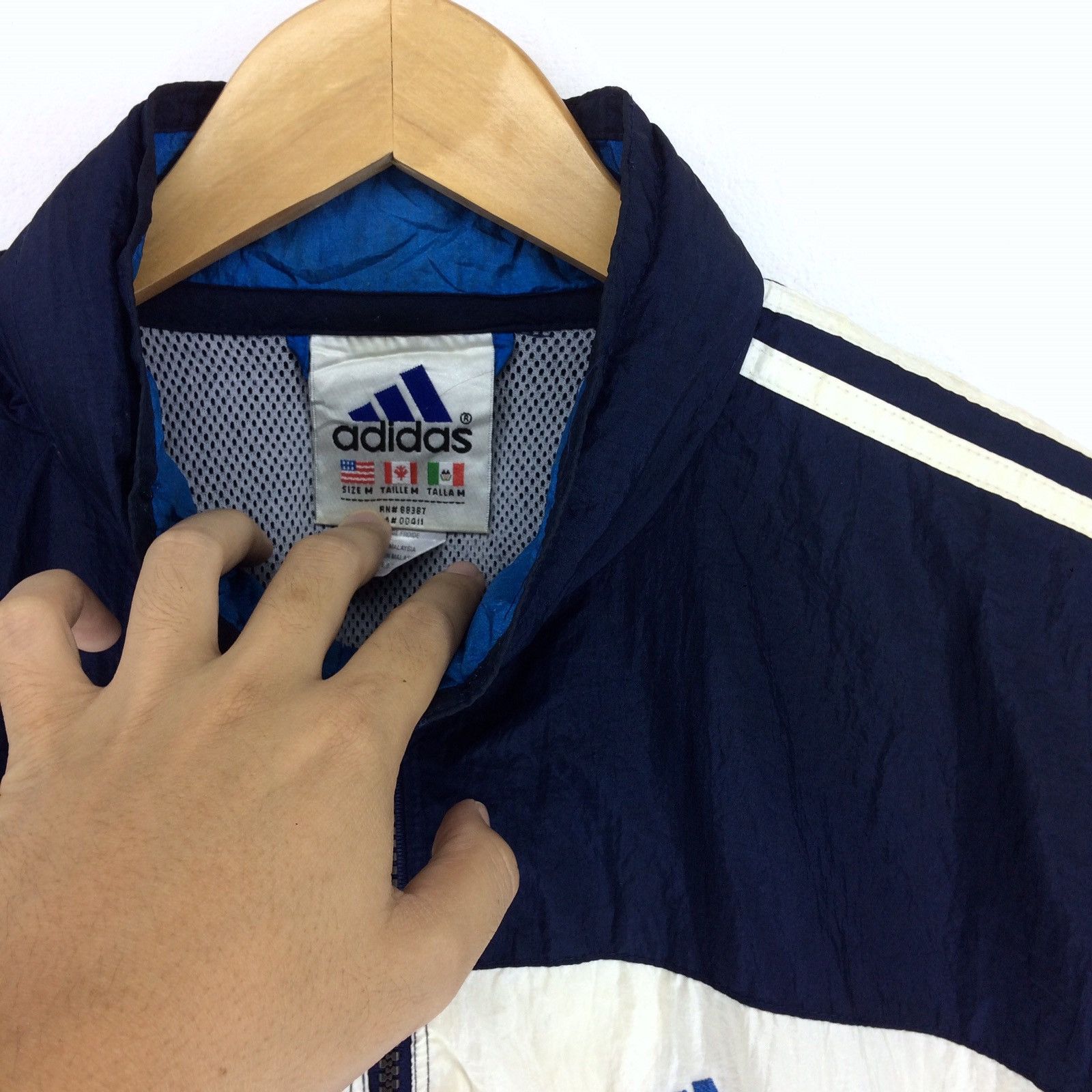 Adidas Vintage 90s Adidas Equipment Windbreaker Jacket | M Size US M / EU 48-50 / 2 - 4 Thumbnail