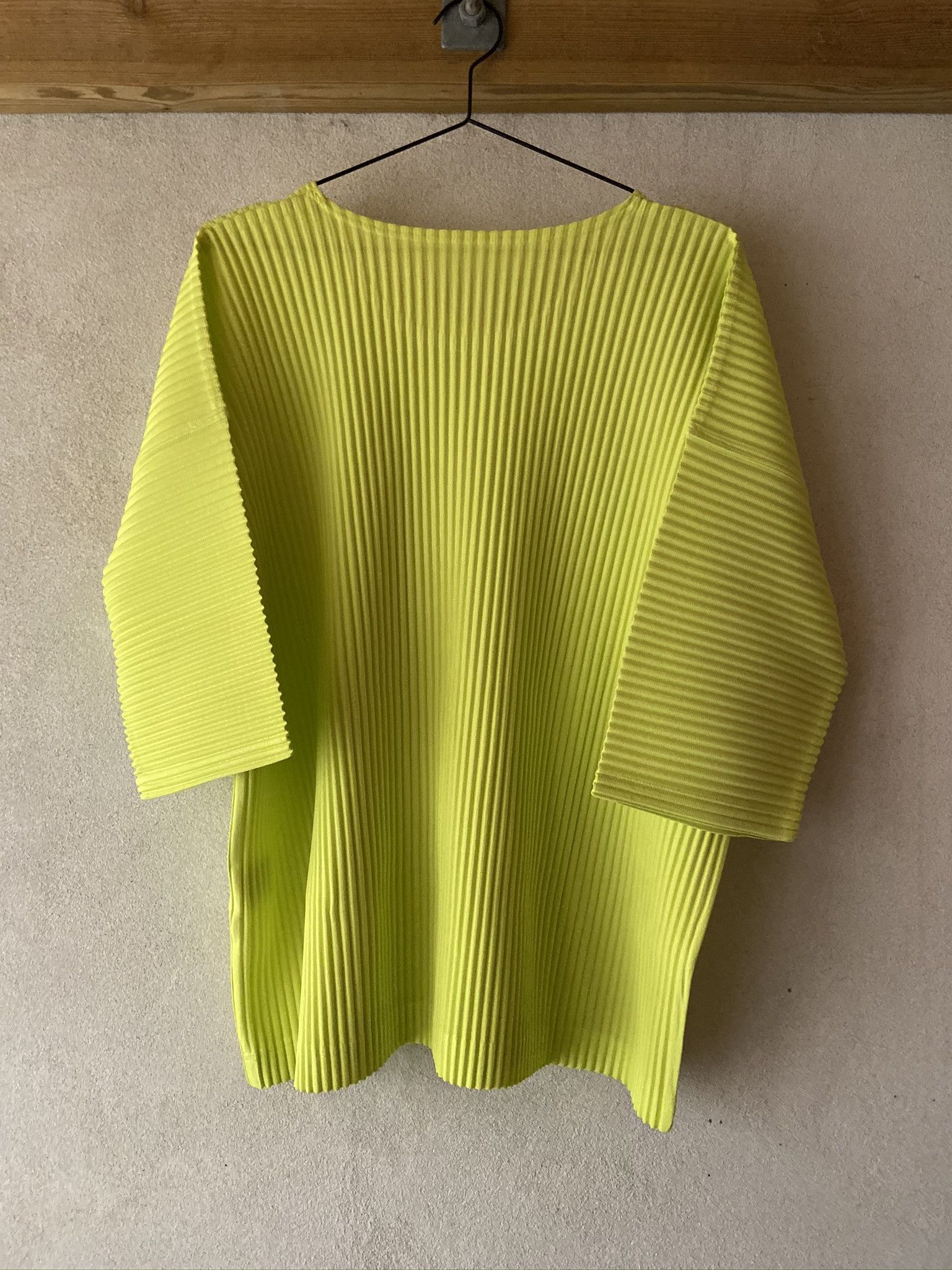 Issey Miyake Issey Miyake Homme Plisse Neon Yellow T-shirt Size US L / EU 52-54 / 3 - 2 Thumbnail