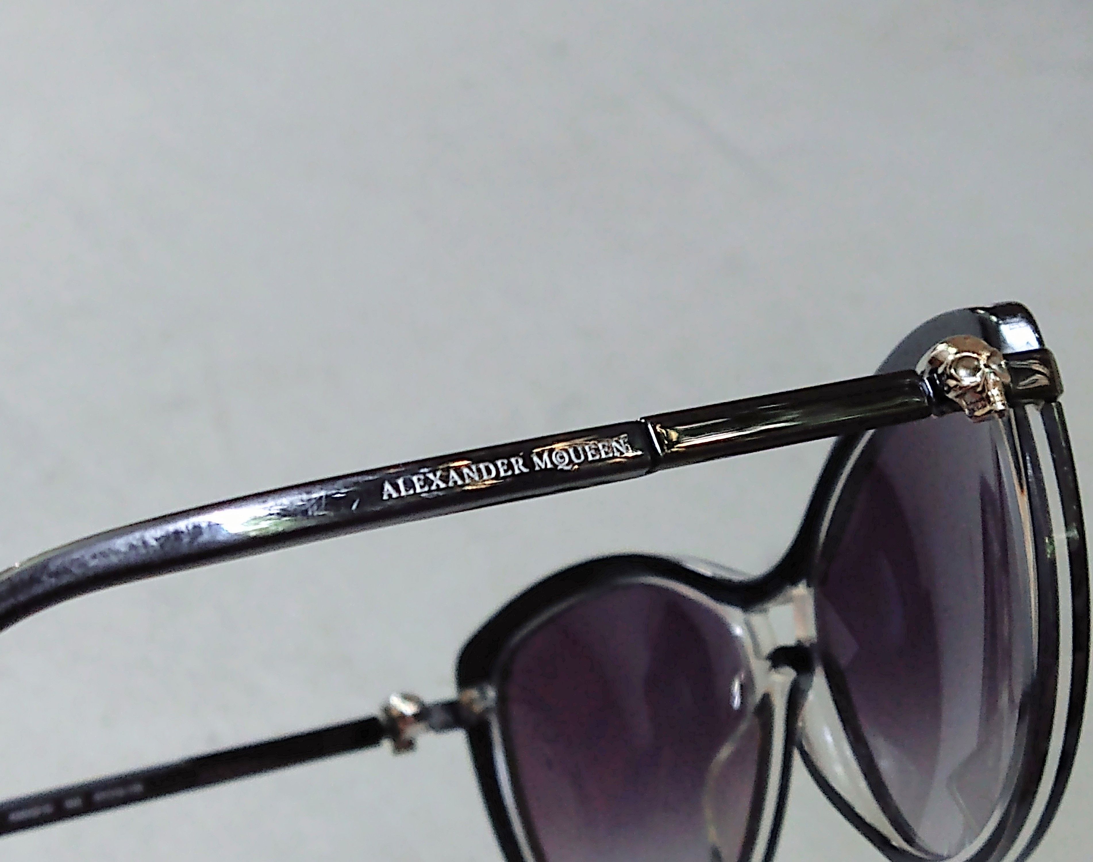 Alexander McQueen Alexander McQueen Sunglasses Cat Eye Black Gray Skull Size ONE SIZE - 6 Thumbnail