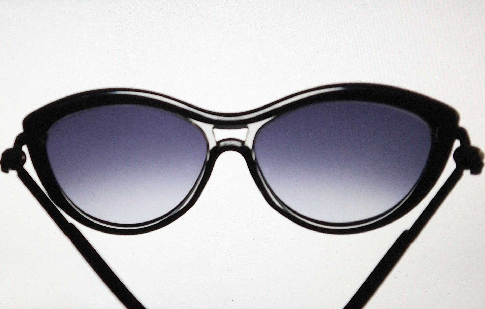 Alexander McQueen Alexander McQueen Sunglasses Cat Eye Black Gray Skull Size ONE SIZE - 15 Thumbnail