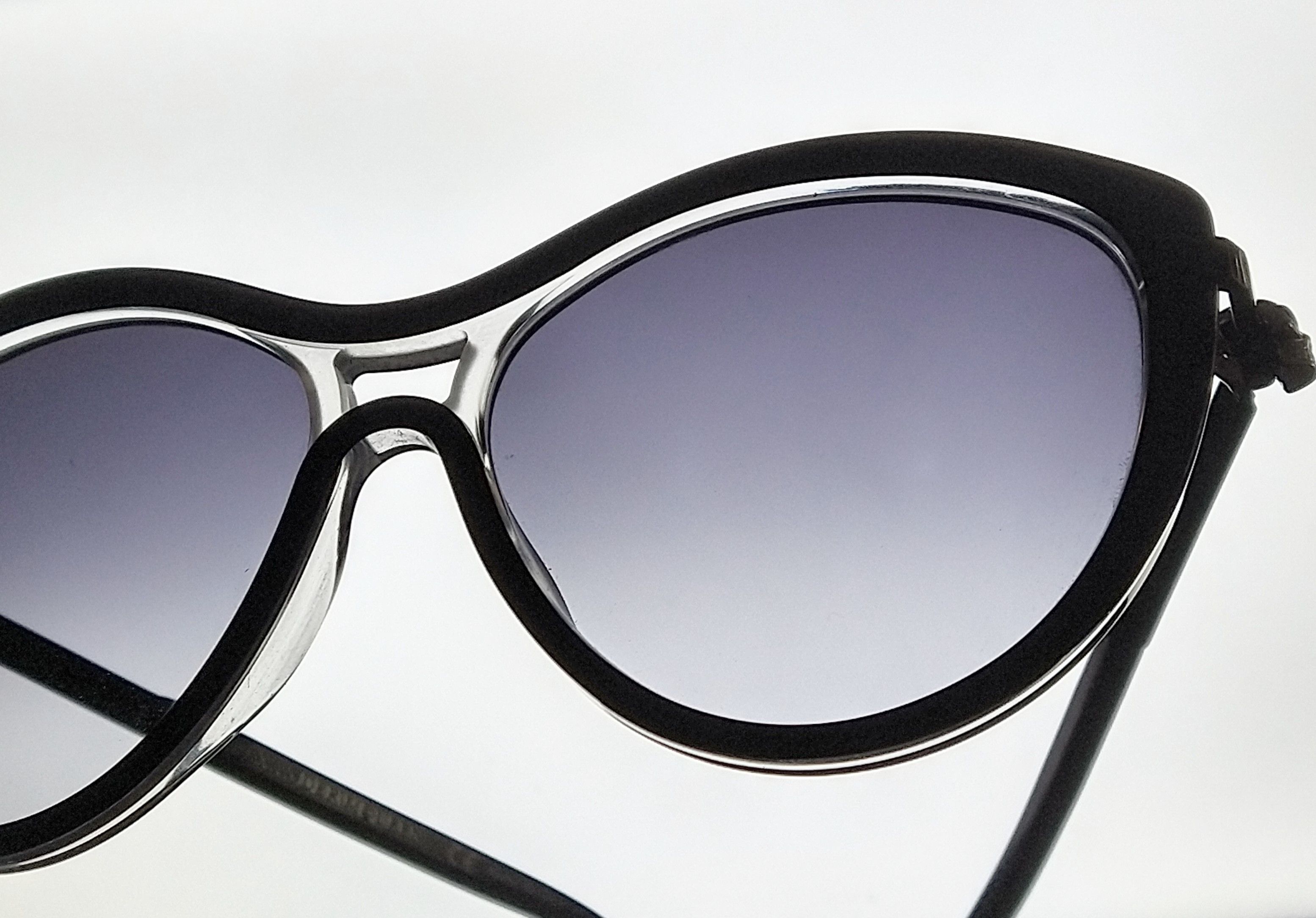 Alexander McQueen Alexander McQueen Sunglasses Cat Eye Black Gray Skull Size ONE SIZE - 14 Thumbnail