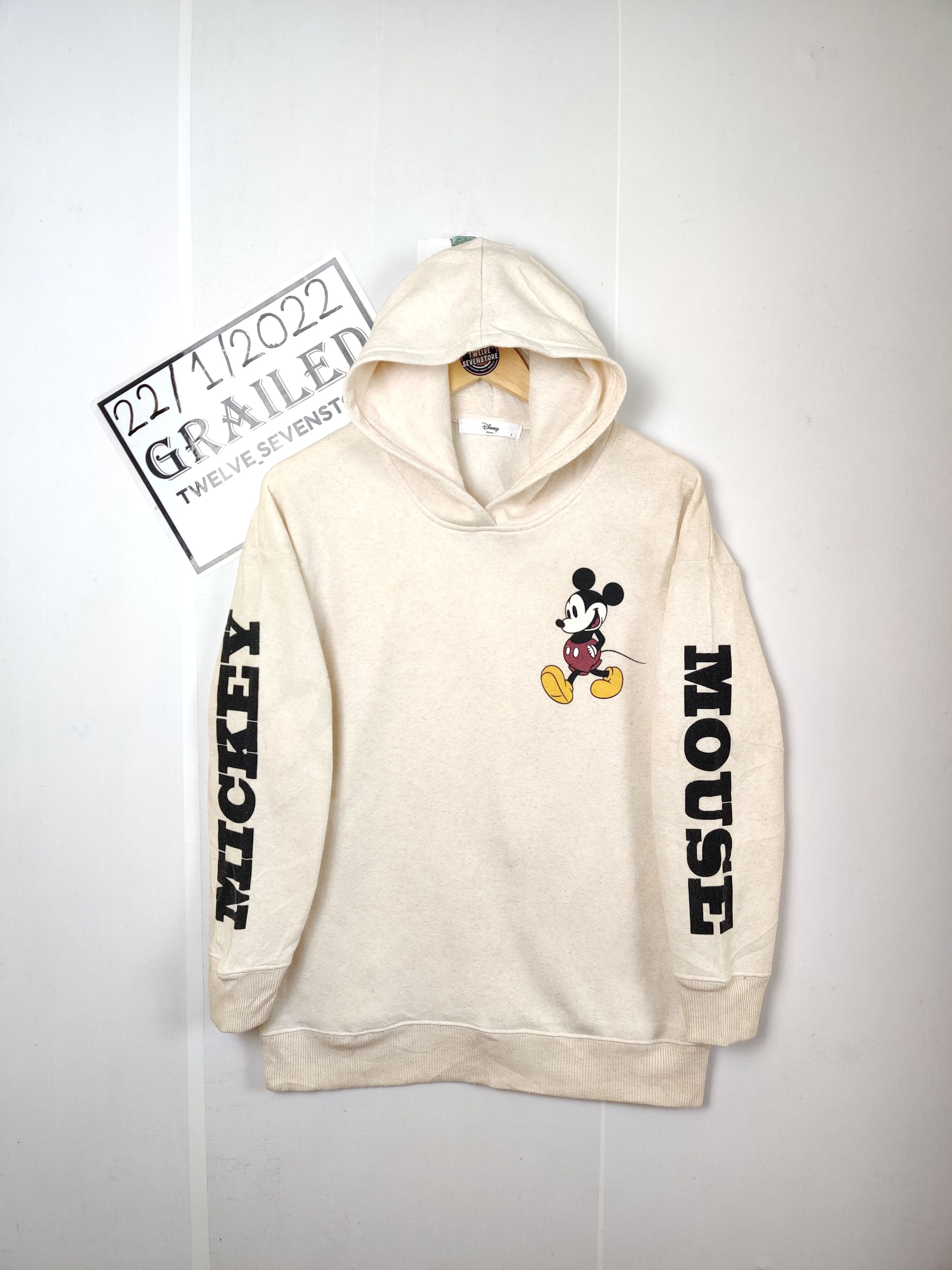 Vintage Mickey Mouse Spellout Hoodie Pullover