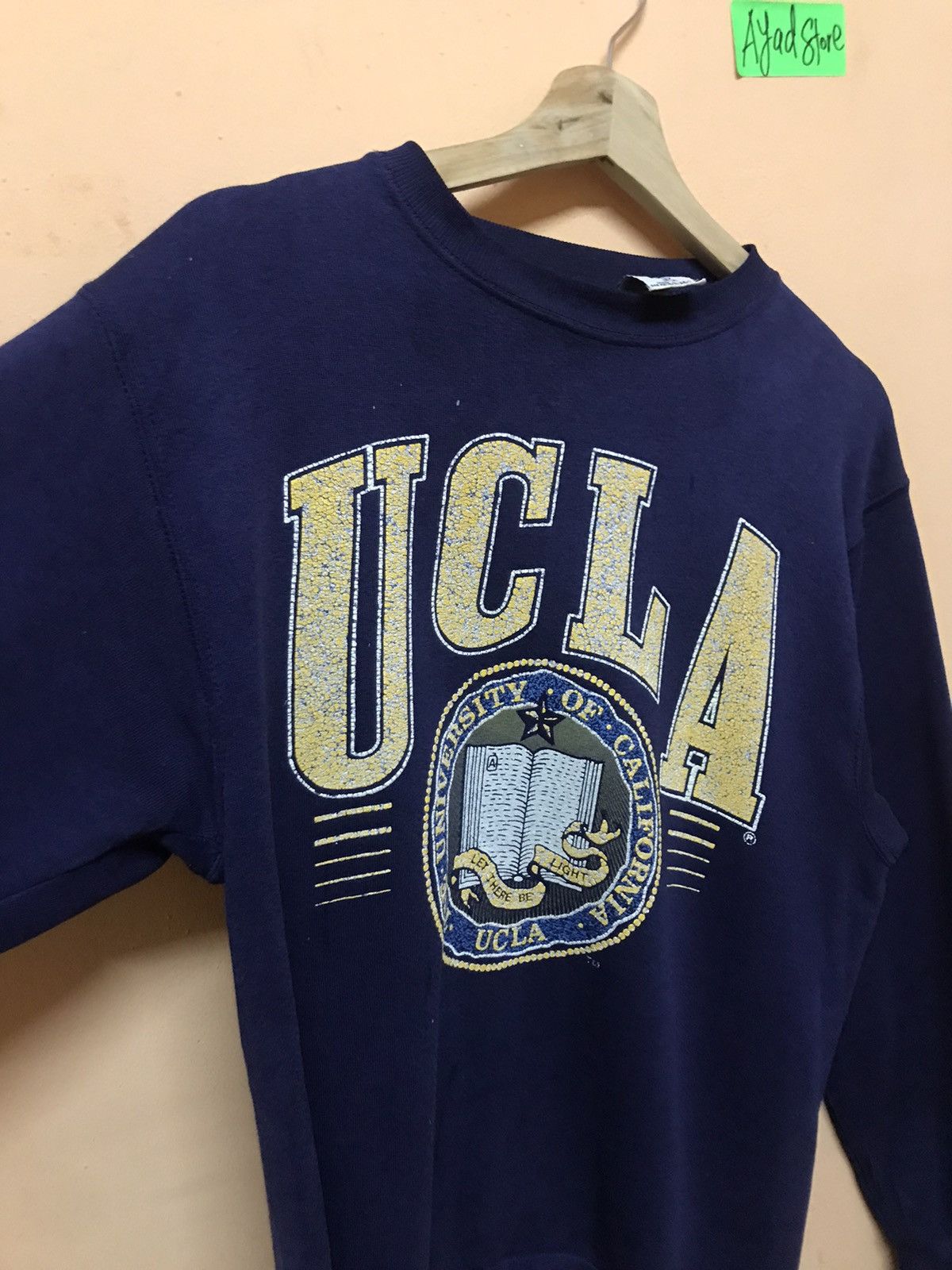 Vintage ‼️VTG UCLA UNIVERSITY SWEATSHIRT‼️ Size US M / EU 48-50 / 2 - 5 Thumbnail