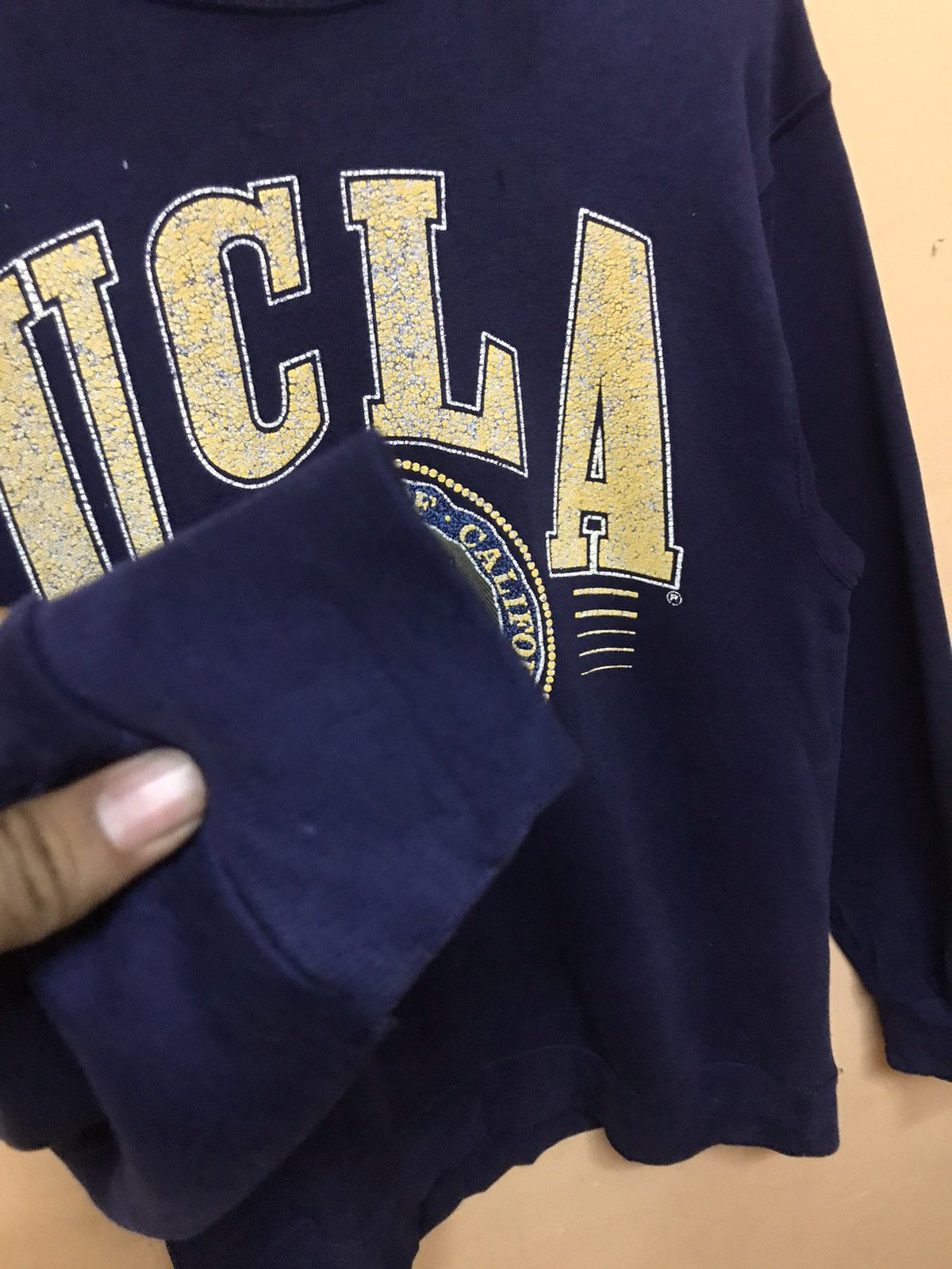 Vintage ‼️VTG UCLA UNIVERSITY SWEATSHIRT‼️ Size US M / EU 48-50 / 2 - 6 Thumbnail