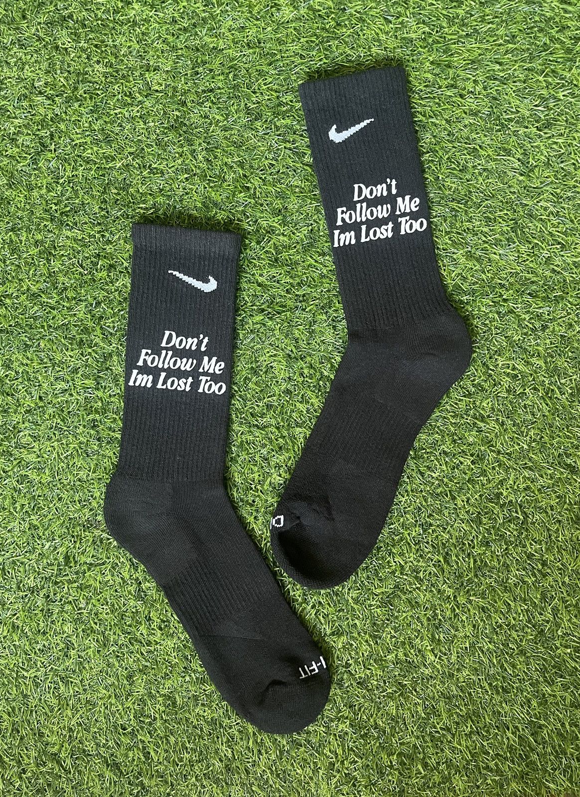 Nike NIKE CUSTOM “DON’T FOLLOW ME IM LOST TOO” SOCKS Size ONE SIZE - 1 Preview