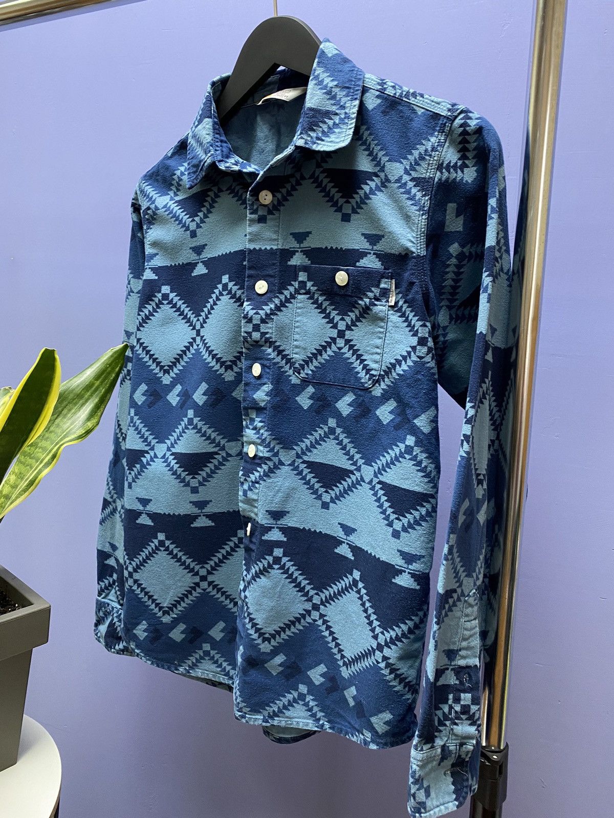 Other Carhartt WIP Long Sleeve Natural Shirt Men’s S Blue Aztec Size US S / EU 44-46 / 1 - 7 Thumbnail