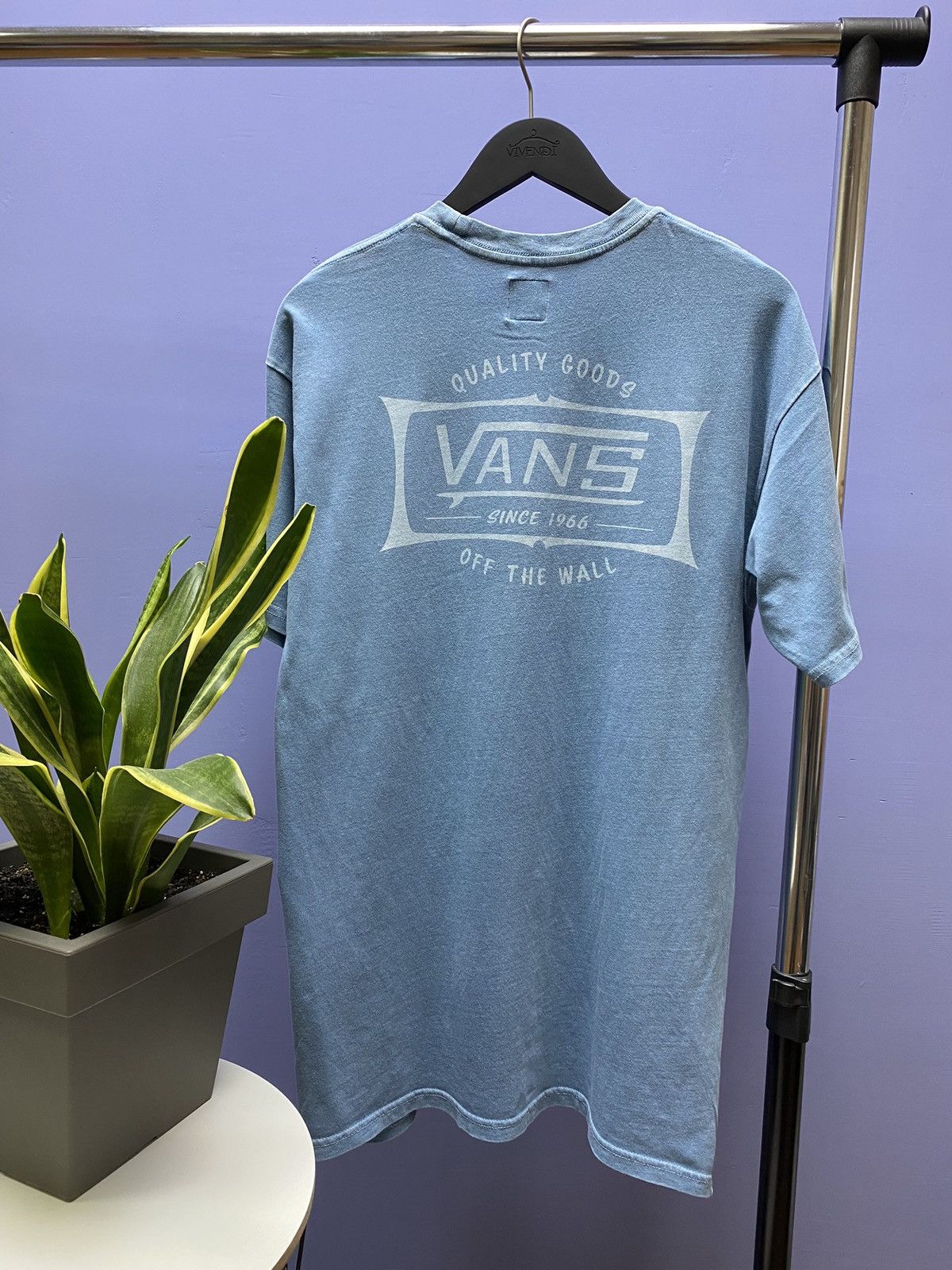 Other Vans OF The Wall Big Logo T shirt Size US L / EU 52-54 / 3 - 1 Thumbnail