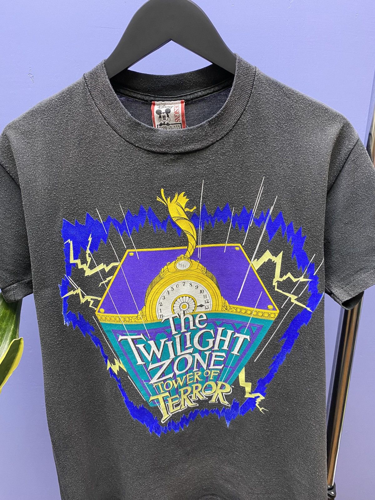 Cartoon Network × Disney × Vintage Vintage 90s Disney The Twilight Zone Tower Of Terror T Shirt Size US M / EU 48-50 / 2 - 8 Thumbnail