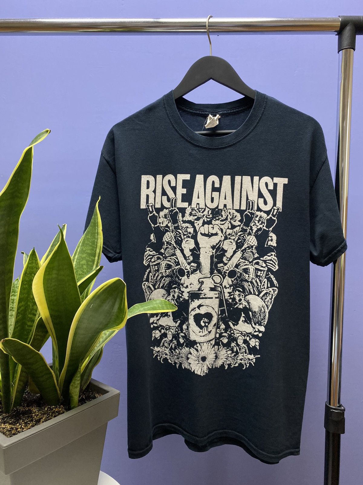 Other Rise Against This Is Noise Band T Shirt Rock Tee Men’s L Size US L / EU 52-54 / 3 - 1 Thumbnail