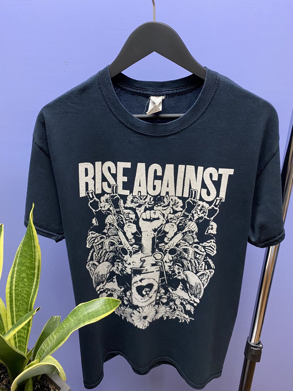Other Rise Against This Is Noise Band T Shirt Rock Tee Men’s L Size US L / EU 52-54 / 3 - 5 Thumbnail