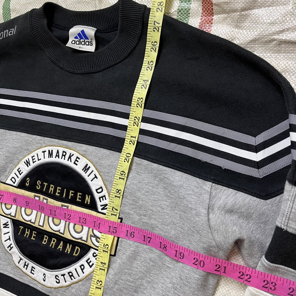 Adidas Super Rare Vintage Adidas 3 Stripes Descente Made In Japan Size US L / EU 52-54 / 3 - 5 Thumbnail