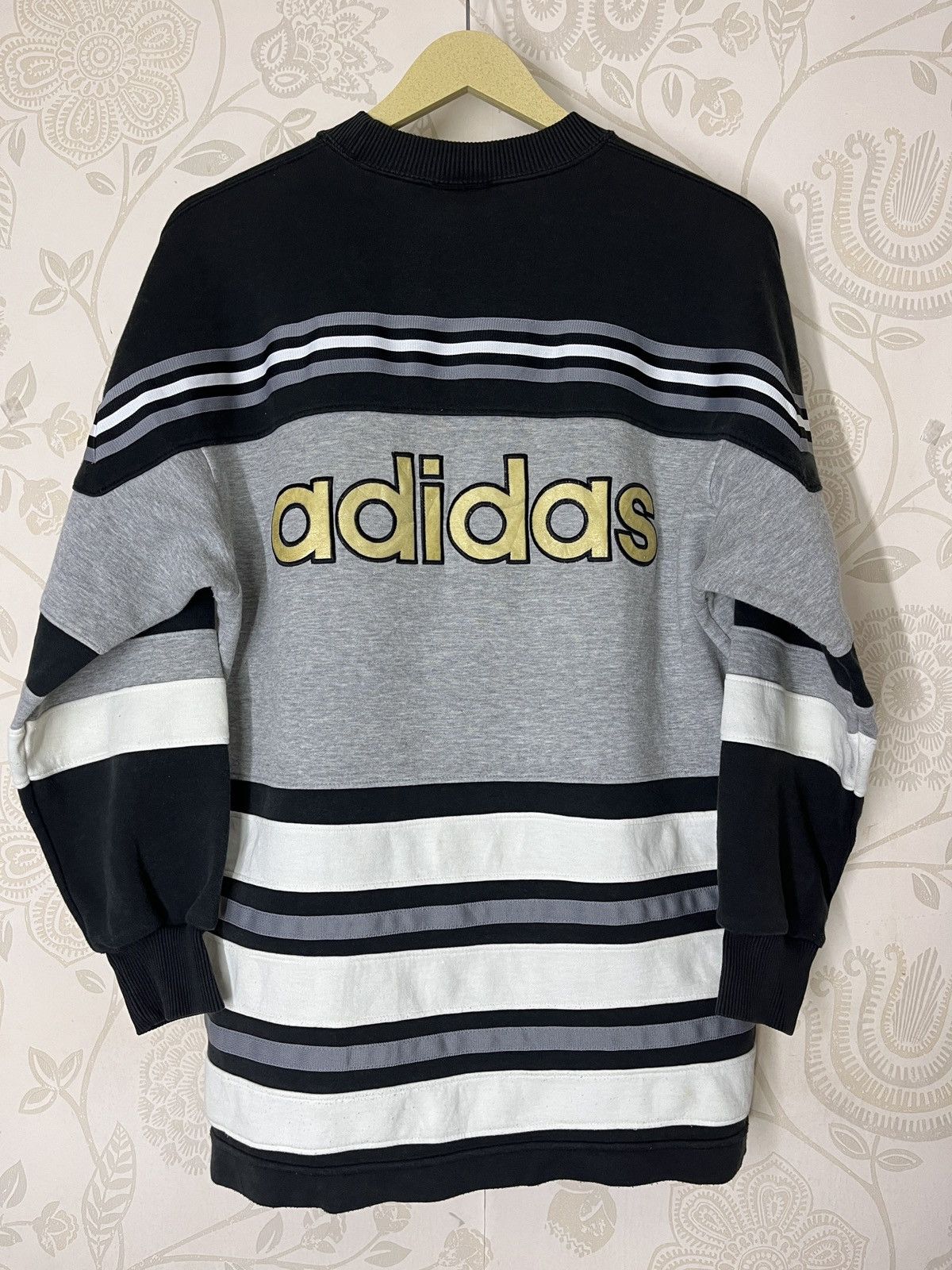 Adidas Super Rare Vintage Adidas 3 Stripes Descente Made In Japan Size US L / EU 52-54 / 3 - 4 Thumbnail