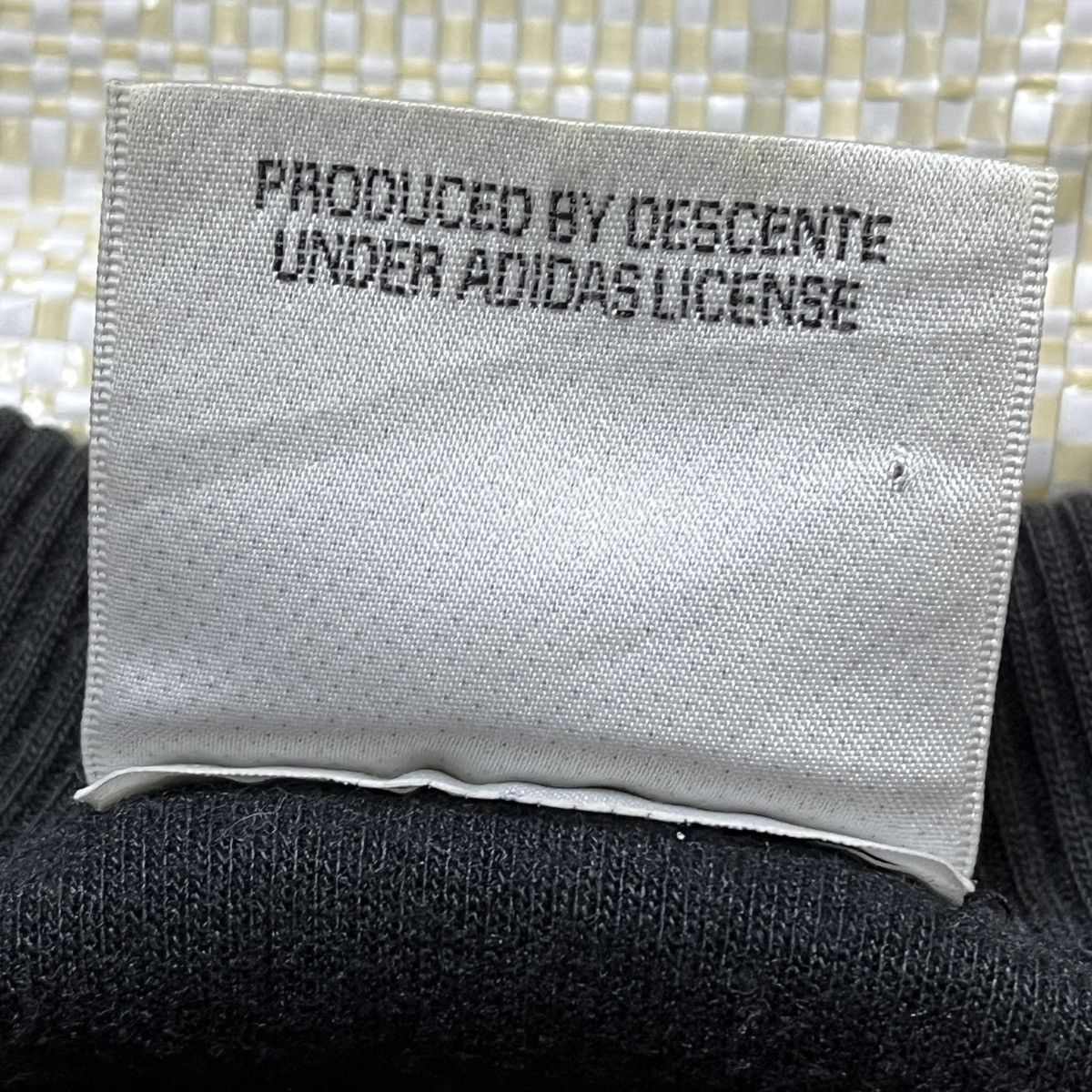 Adidas Super Rare Vintage Adidas 3 Stripes Descente Made In Japan Size US L / EU 52-54 / 3 - 9 Thumbnail