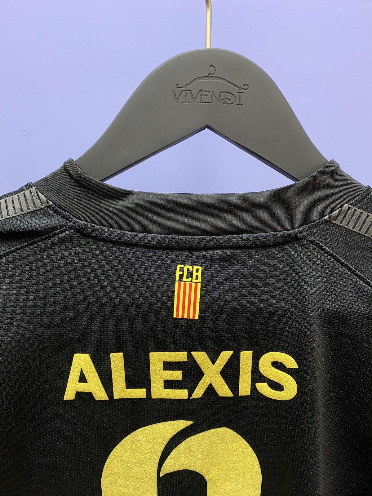 Nike Nike Barcelona 2011 2012 Away #9 Alexis Soccer Jersey Size US M / EU 48-50 / 2 - 19 Thumbnail