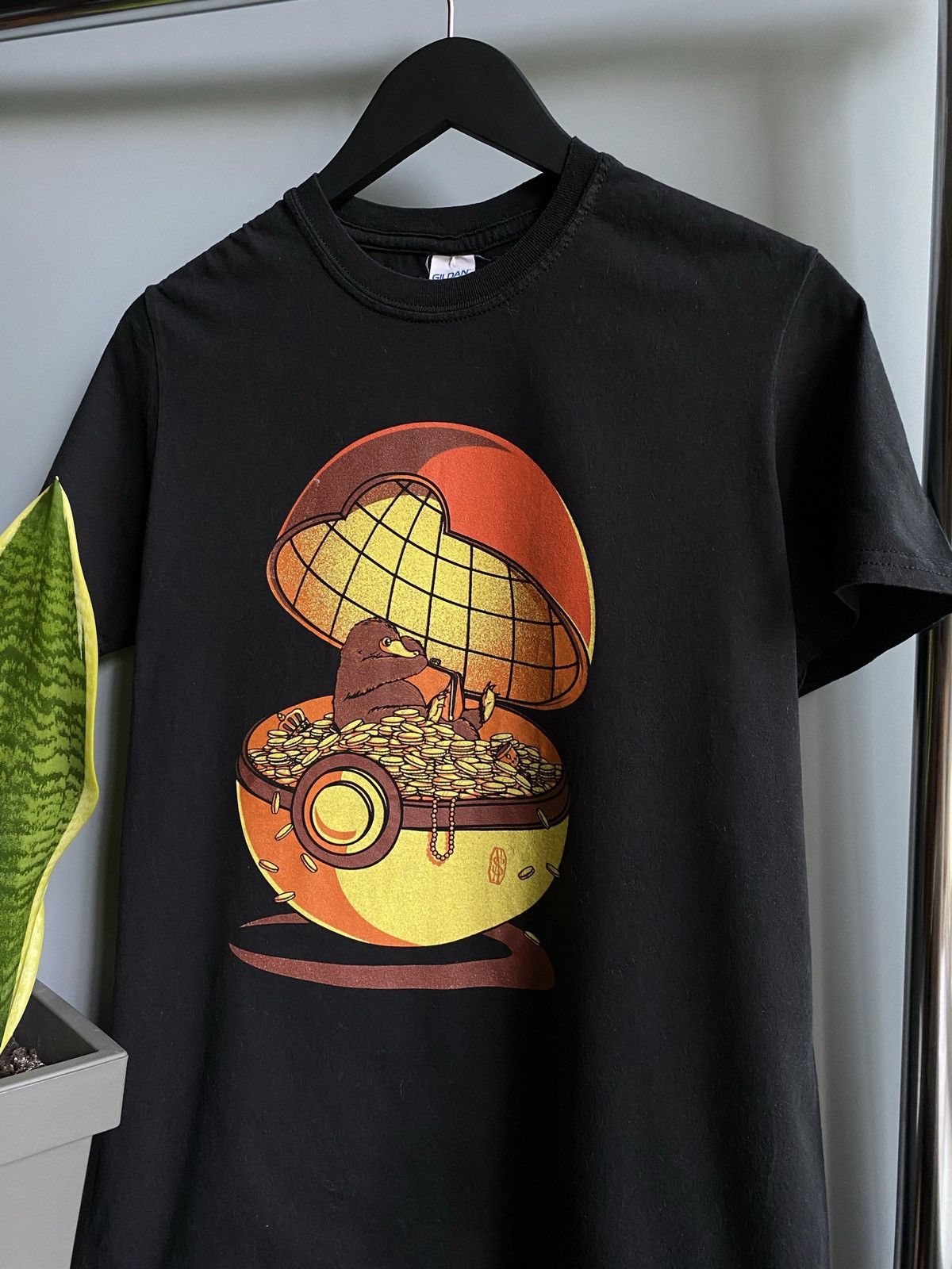 Other Fantastic Beasts and Where to Find Them T Shirt Size US M / EU 48-50 / 2 - 5 Thumbnail