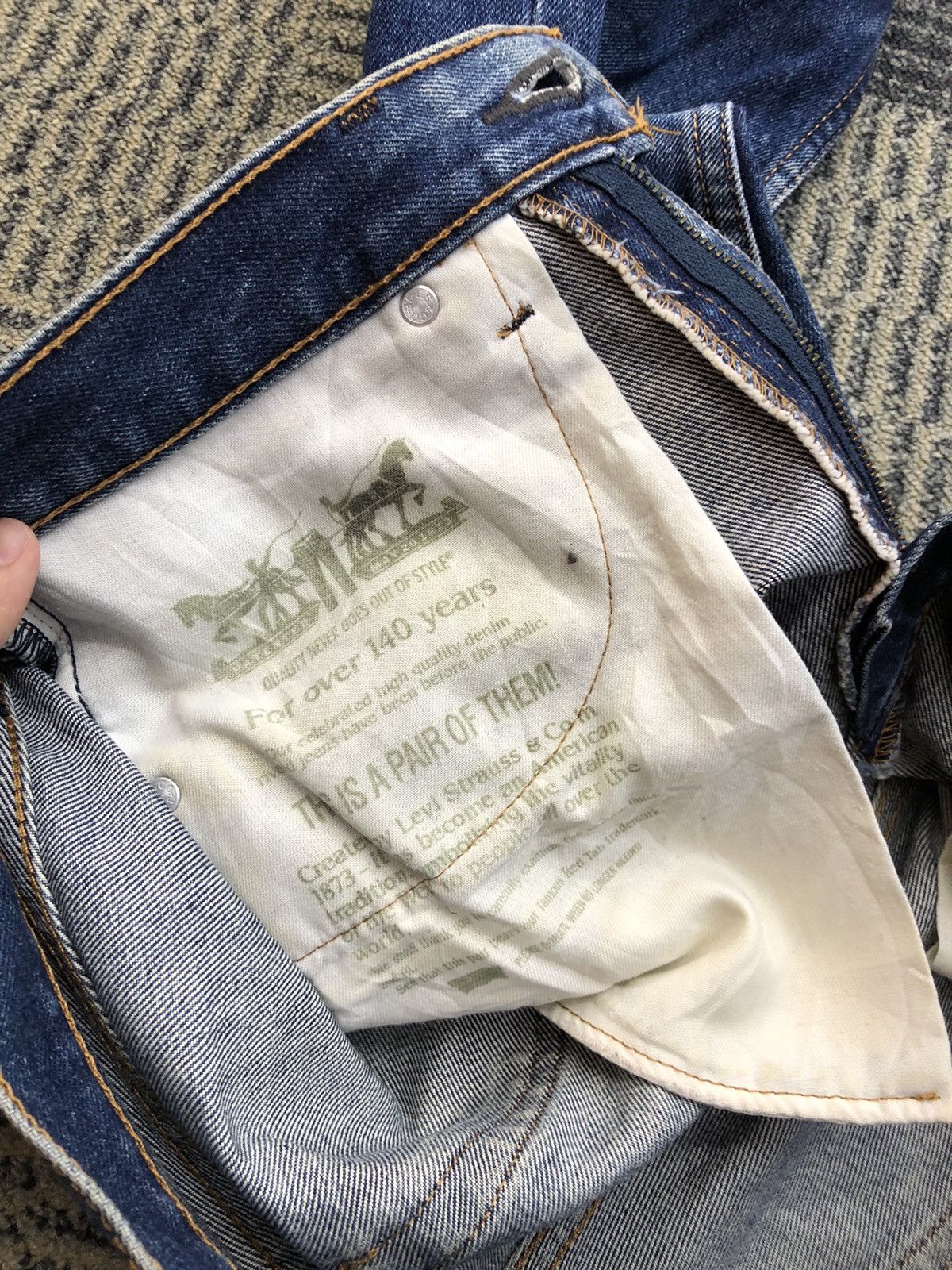 Levi's Vintage Levis 505 Faded Blue Jeans Size US 30 / EU 46 - 19 Thumbnail