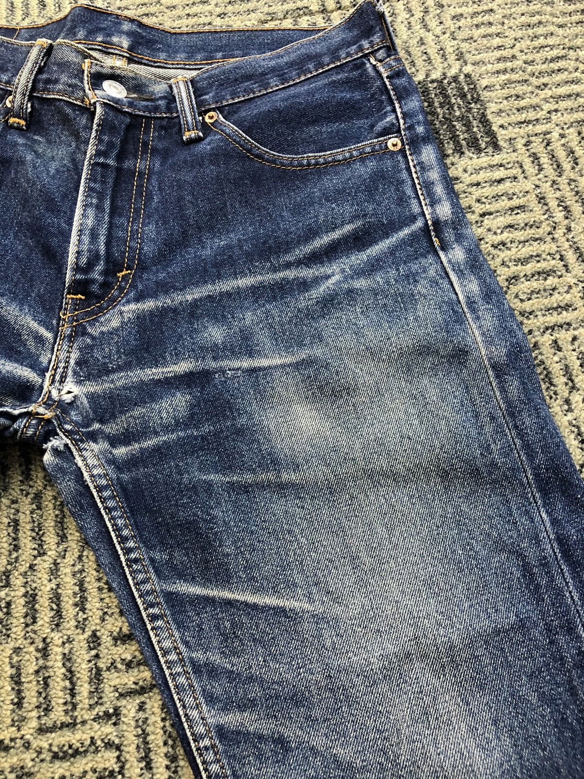 Levi's Vintage Levis 505 Faded Blue Jeans Size US 30 / EU 46 - 11 Thumbnail