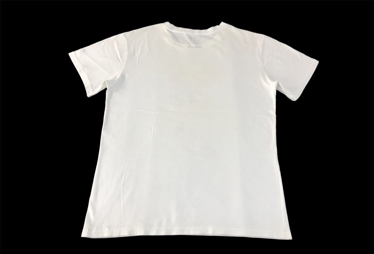 Japanese Brand × Kaws Kaws Uniqlo 3d Pink Bff Hug Flayed Tee T-shirt Big Logo Size US M / EU 48-50 / 2 - 2 Thumbnail