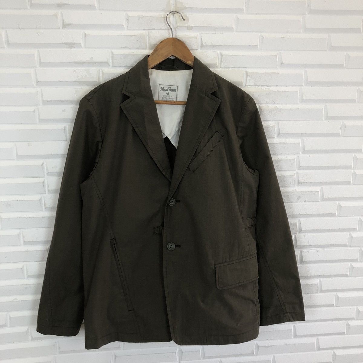 Final Home ❎FINAL HOME LIGHT JACKET❎ Size US M / EU 48-50 / 2 - 8 Thumbnail