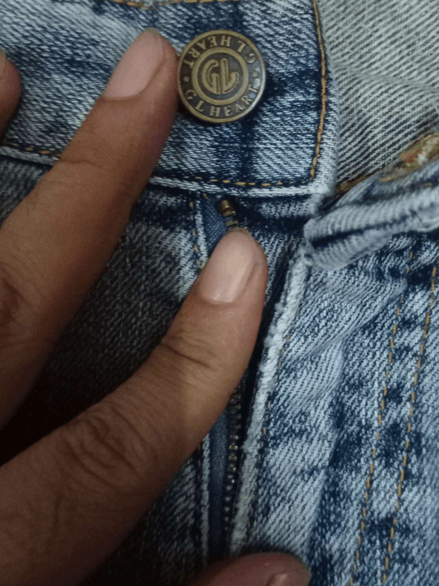 Japanese Brand Vintage Japanese Brand Light Wash Distressed Loose Jeans Size US 27 - 3 Thumbnail