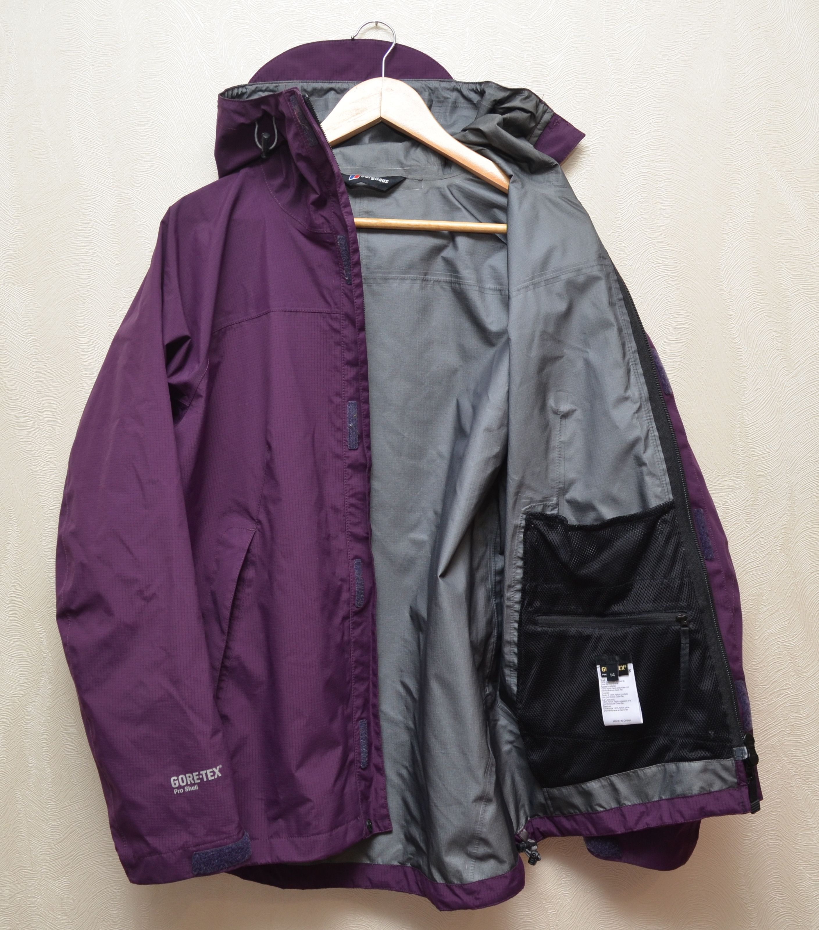 Berghaus Berghaus Gore Tex Pro Shell Hooded Jacket Size 14 L Size L / US 10 / IT 46 - 7 Thumbnail