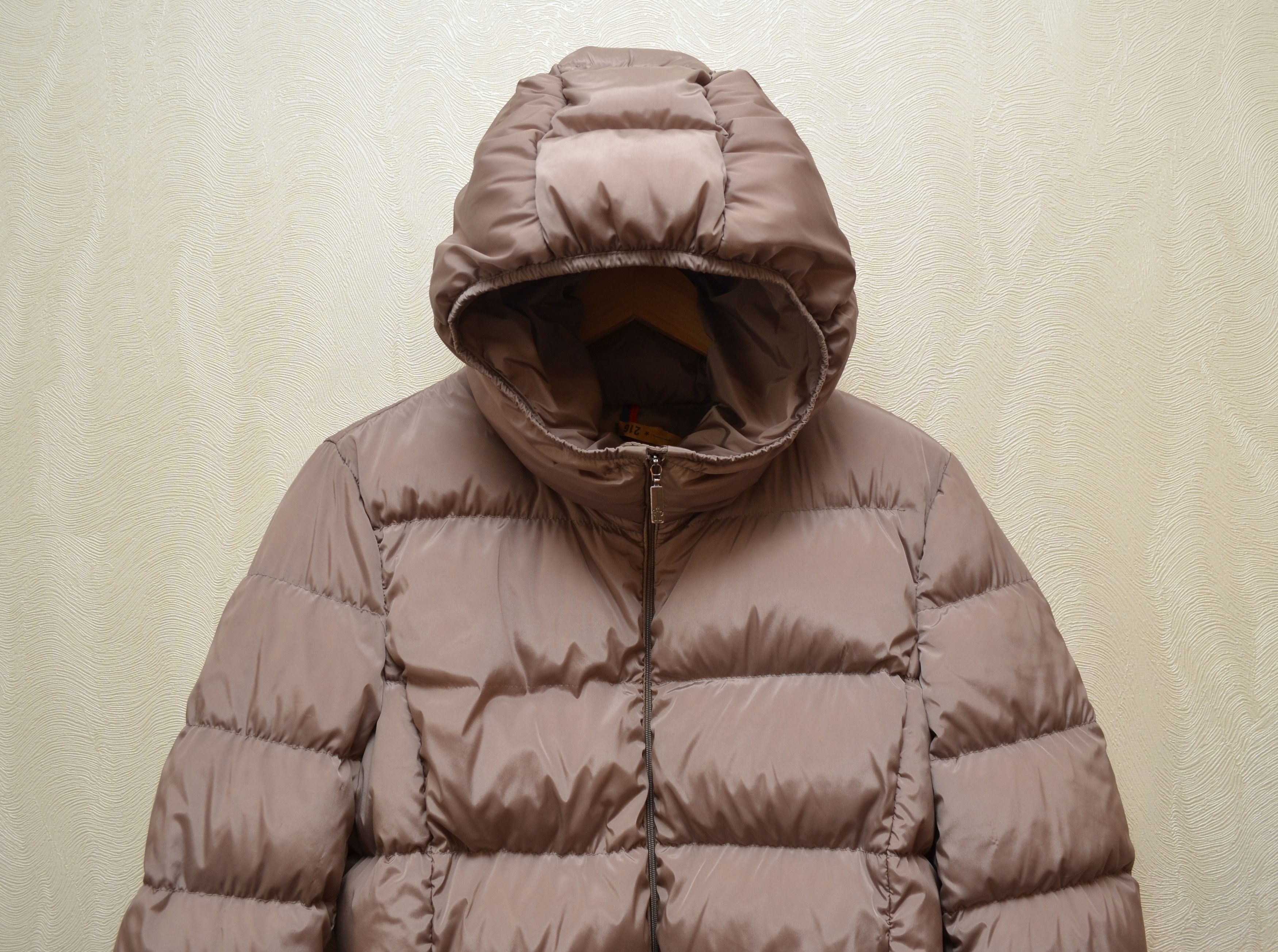 Designer × Moncler Moncler Arum Light Brown Down Jacket Size 2 M Size M / US 6-8 / IT 42-44 - 2 Thumbnail