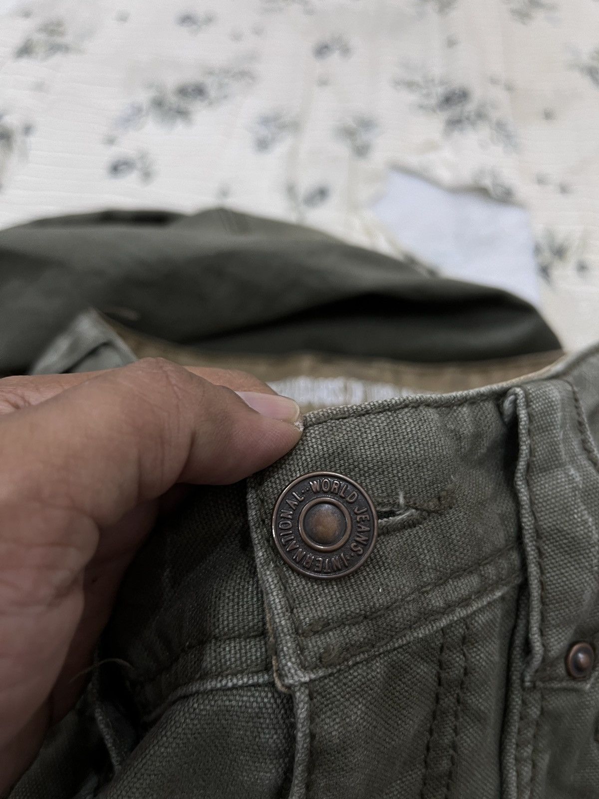 20471120 (Kkk). STANDARDS OF URBAN CRAFT HYPEBEAST PANTS Size US 33 - 10 Thumbnail