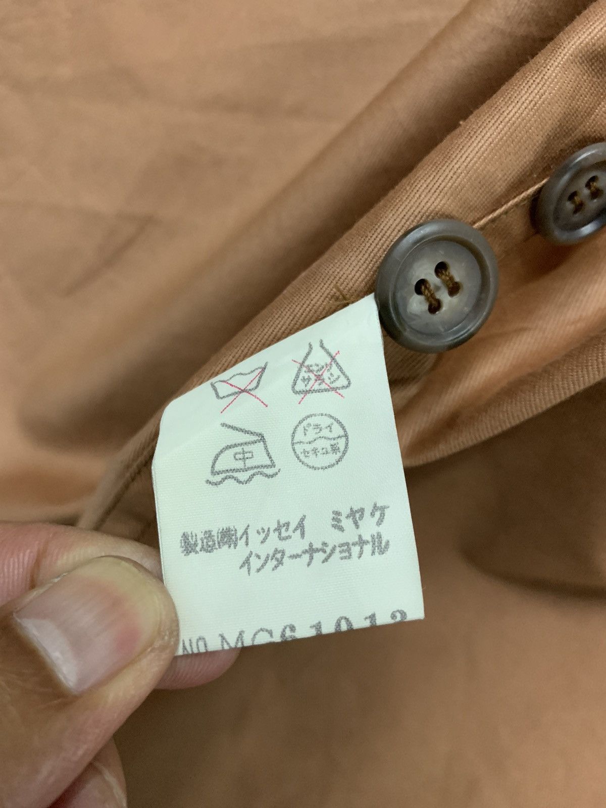 Issey Miyake 🔥VTG 80s ISSEY MIYAKE OVERCOAT DOUBLE BREAST Size US XL / EU 56 / 4 - 11 Thumbnail
