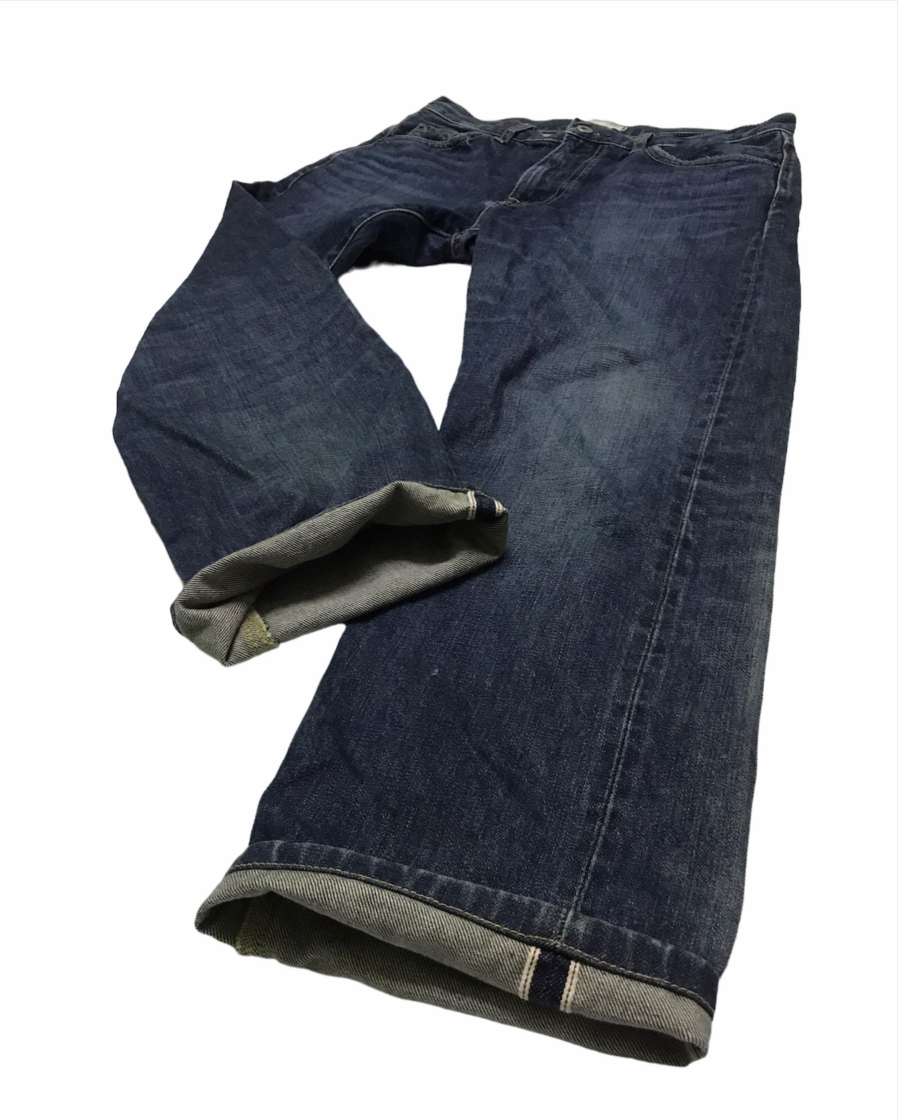 Uniqlo Uniqlo selvedge dark blue denim jeans Size US 30 / EU 46 - 6 Thumbnail