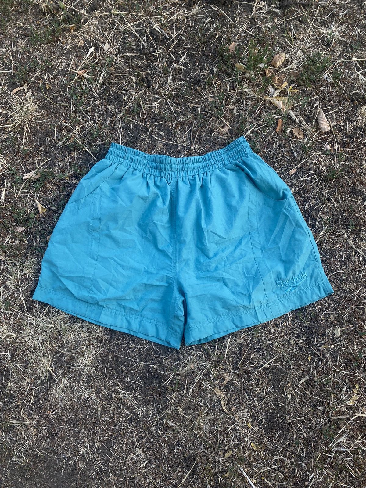 Reebok Vintage Reebok shorts streetwear casual y2k style size L Size US 34 / EU 50 - 1 Thumbnail