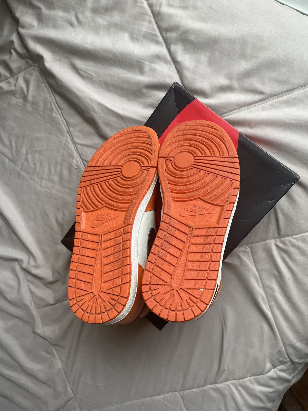 Jordan Brand Air Jordan 1 High Retro Reverse Shattered Backboard Size US 8 / EU 41 - 5 Thumbnail