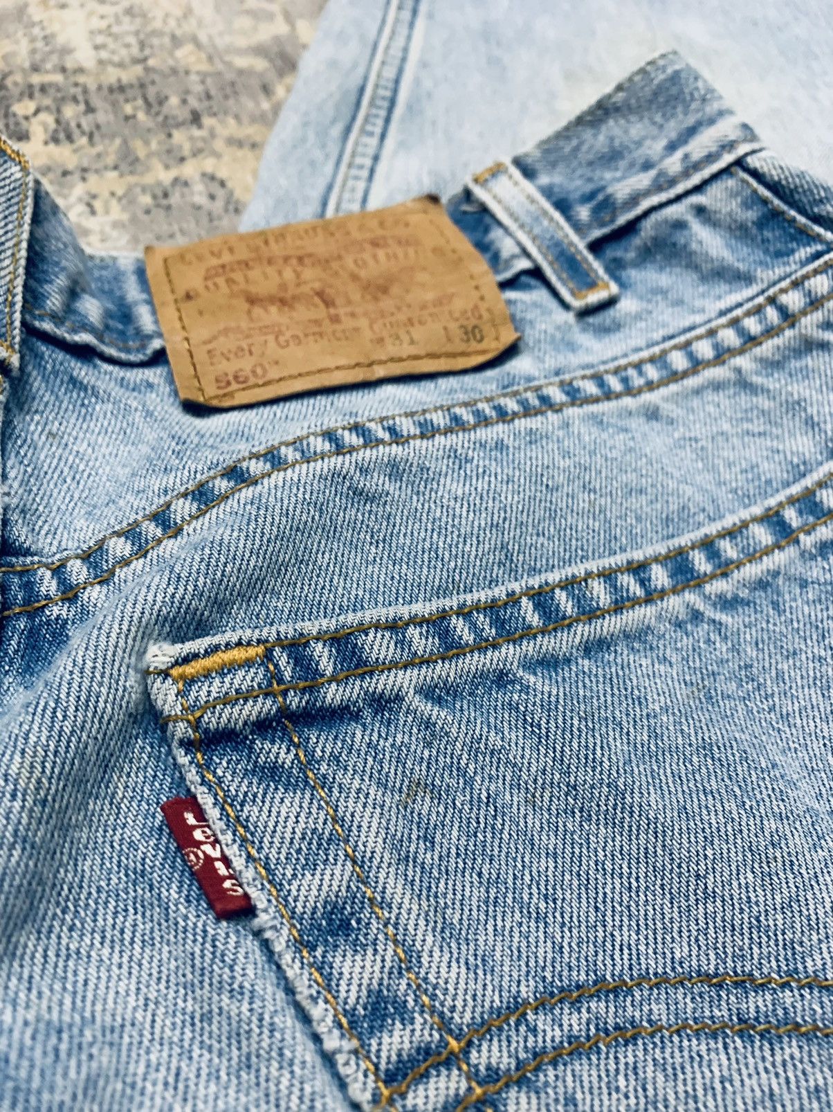 Levi's Vintage 90s Levi's 560 Comfort Fit Loose Tapered Jeans W31 Size US 31 - 12 Thumbnail