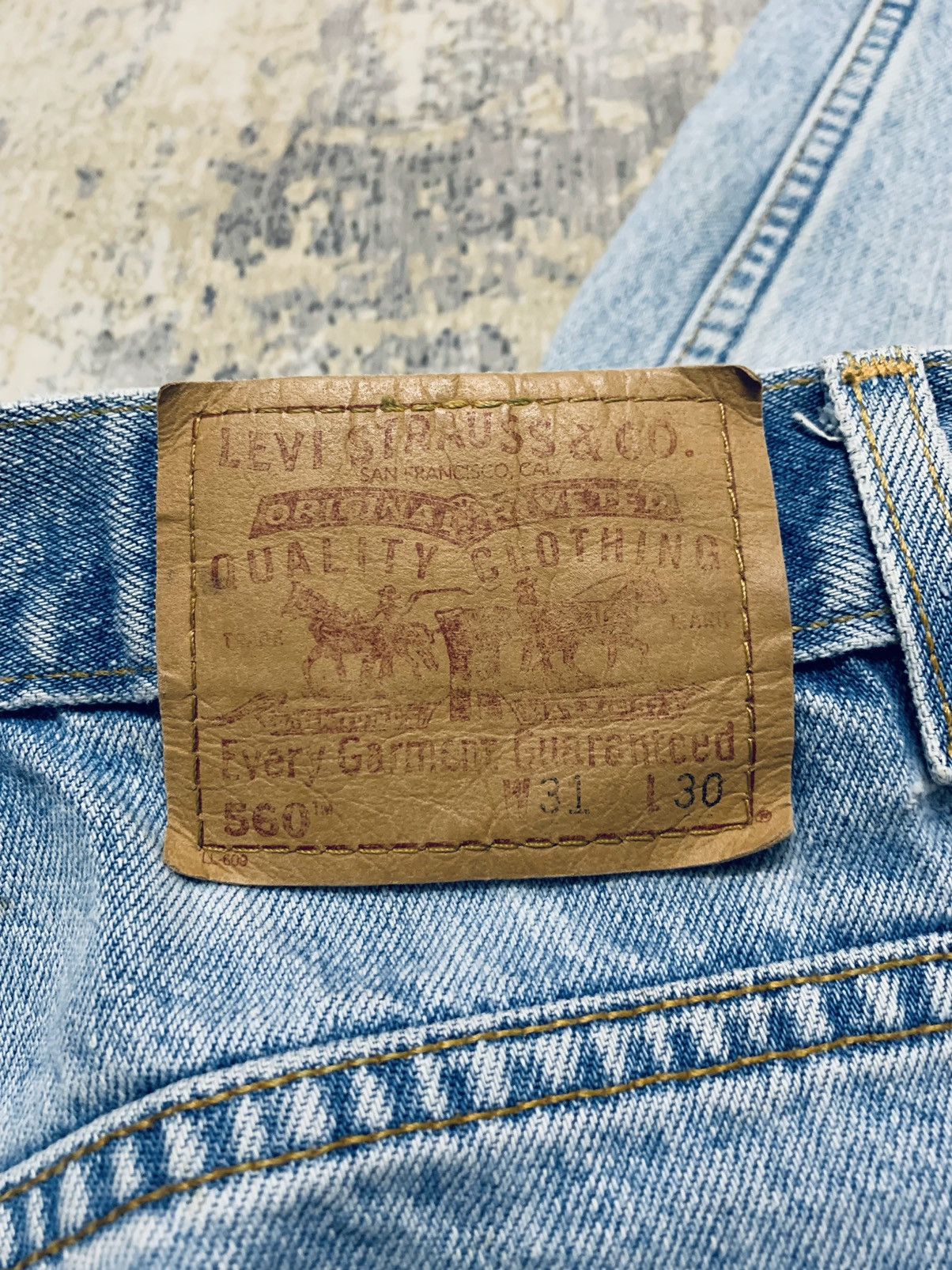 Levi's Vintage 90s Levi's 560 Comfort Fit Loose Tapered Jeans W31 Size US 31 - 13 Thumbnail