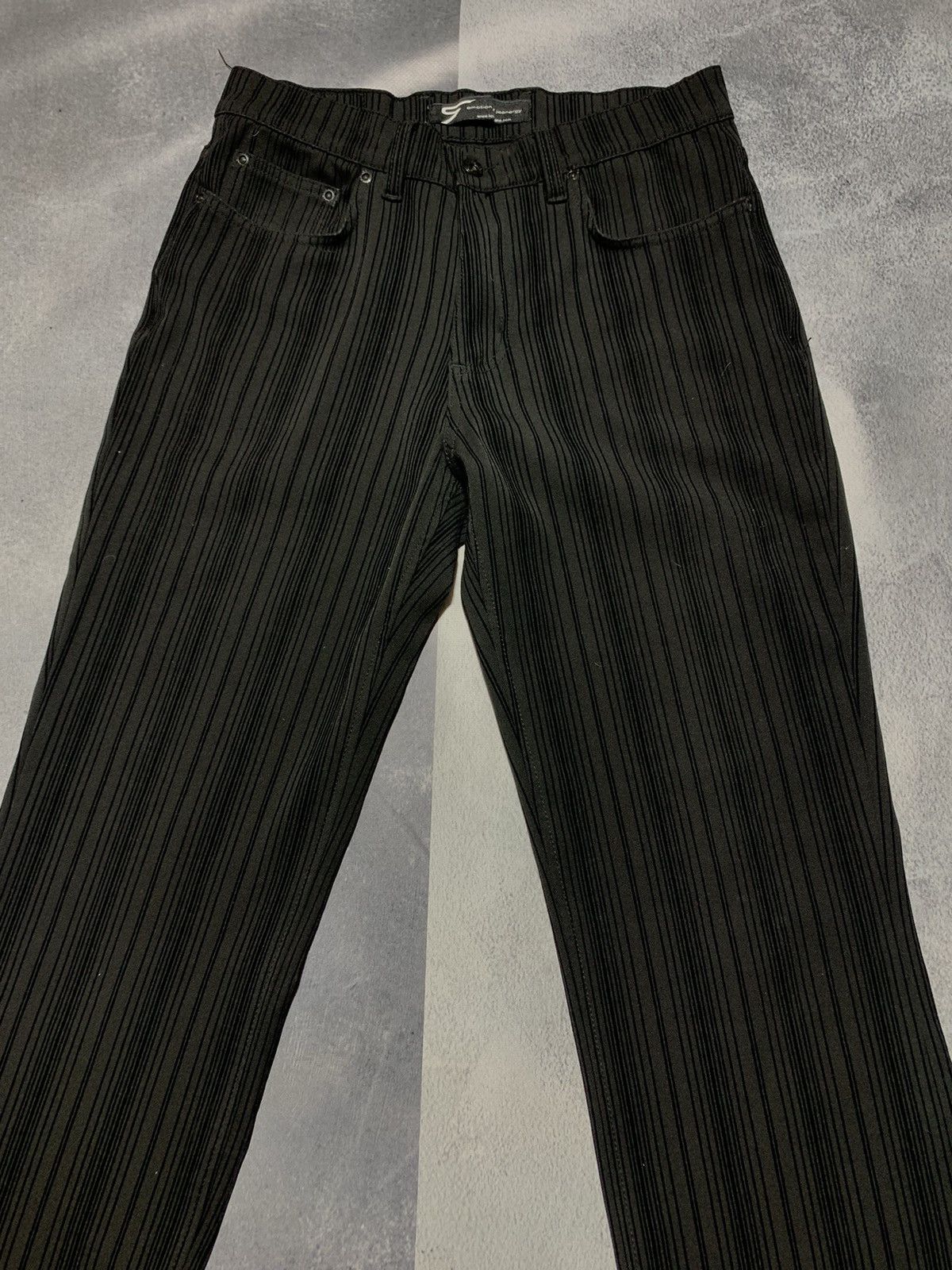 Vintage Vintage Y2K wmns striped straight fit pants size 29x34 Size 30" / US 8 / IT 44 - 2 Thumbnail