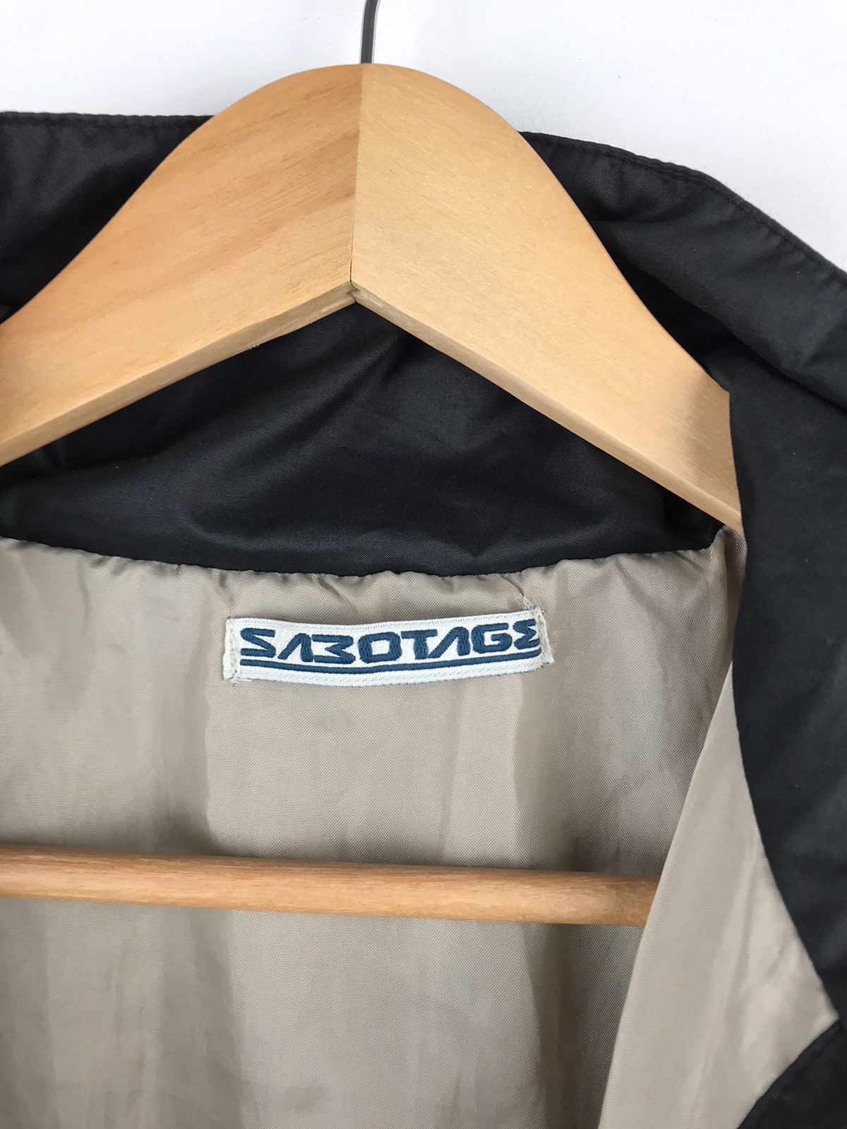 Errolson Hugh paul harvey sabotage jacket archive stone island Size US M / EU 48-50 / 2 - 8 Thumbnail