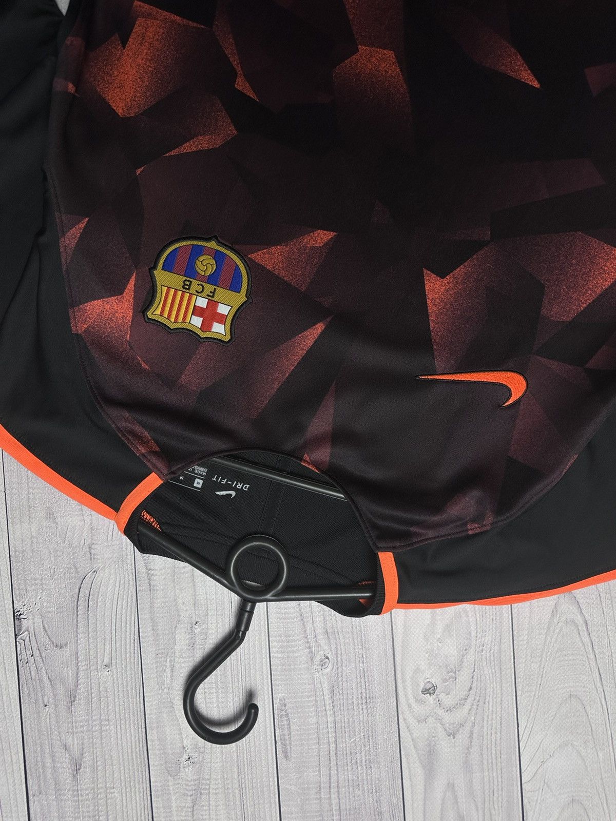 Nike Nike Barcelona soccer track jacket sweatshirt size M rare Size US M / EU 48-50 / 2 - 2 Thumbnail