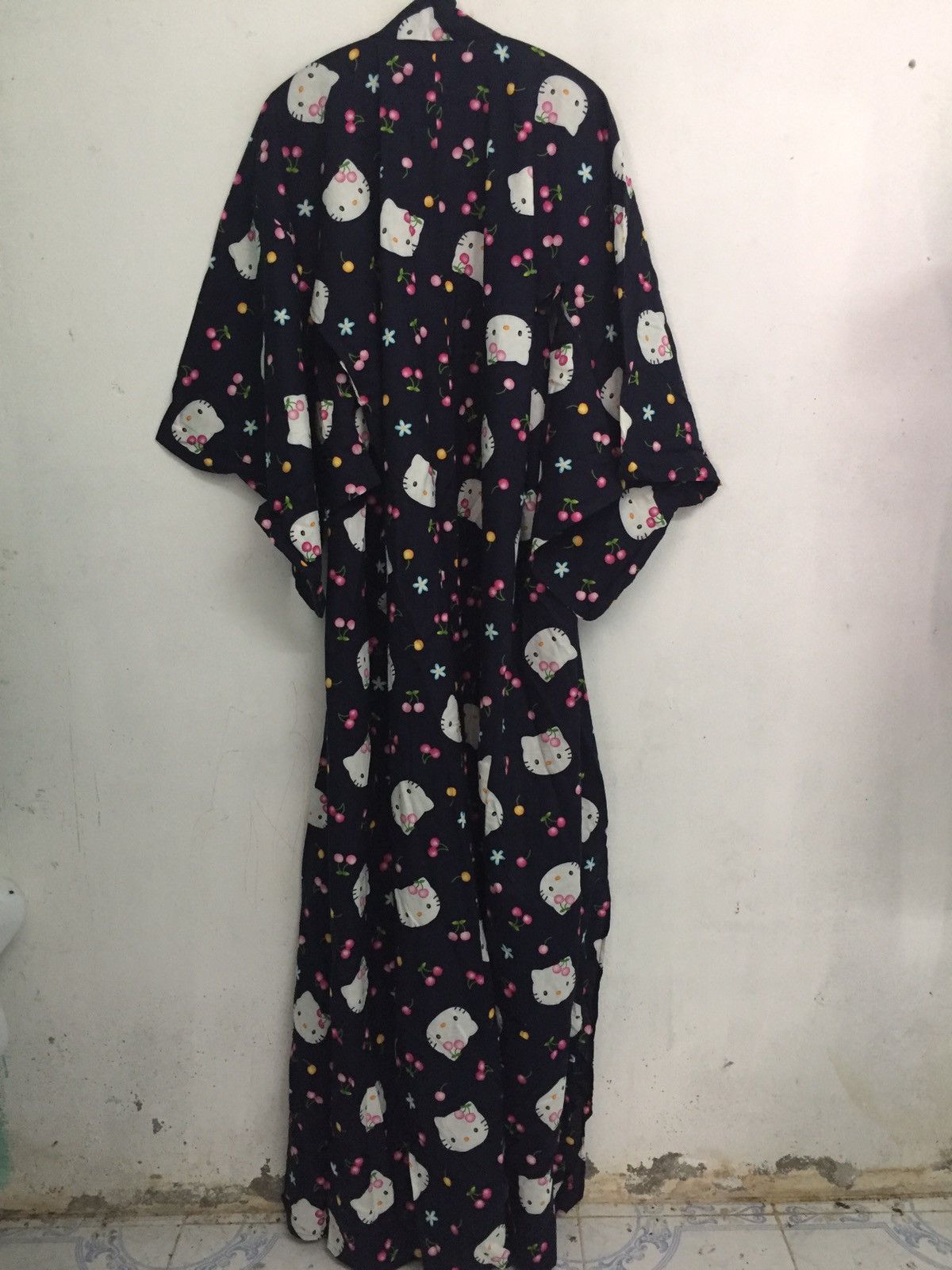 Cartoon Network Nice Hello Kitty Printed Long Kimono Size US L / EU 52-54 / 3 - 5 Thumbnail