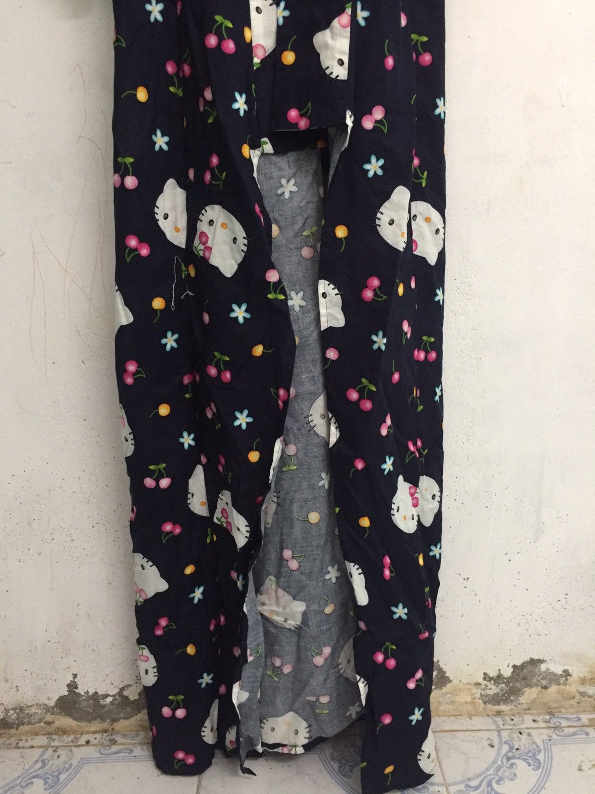 Cartoon Network Nice Hello Kitty Printed Long Kimono Size US L / EU 52-54 / 3 - 4 Thumbnail