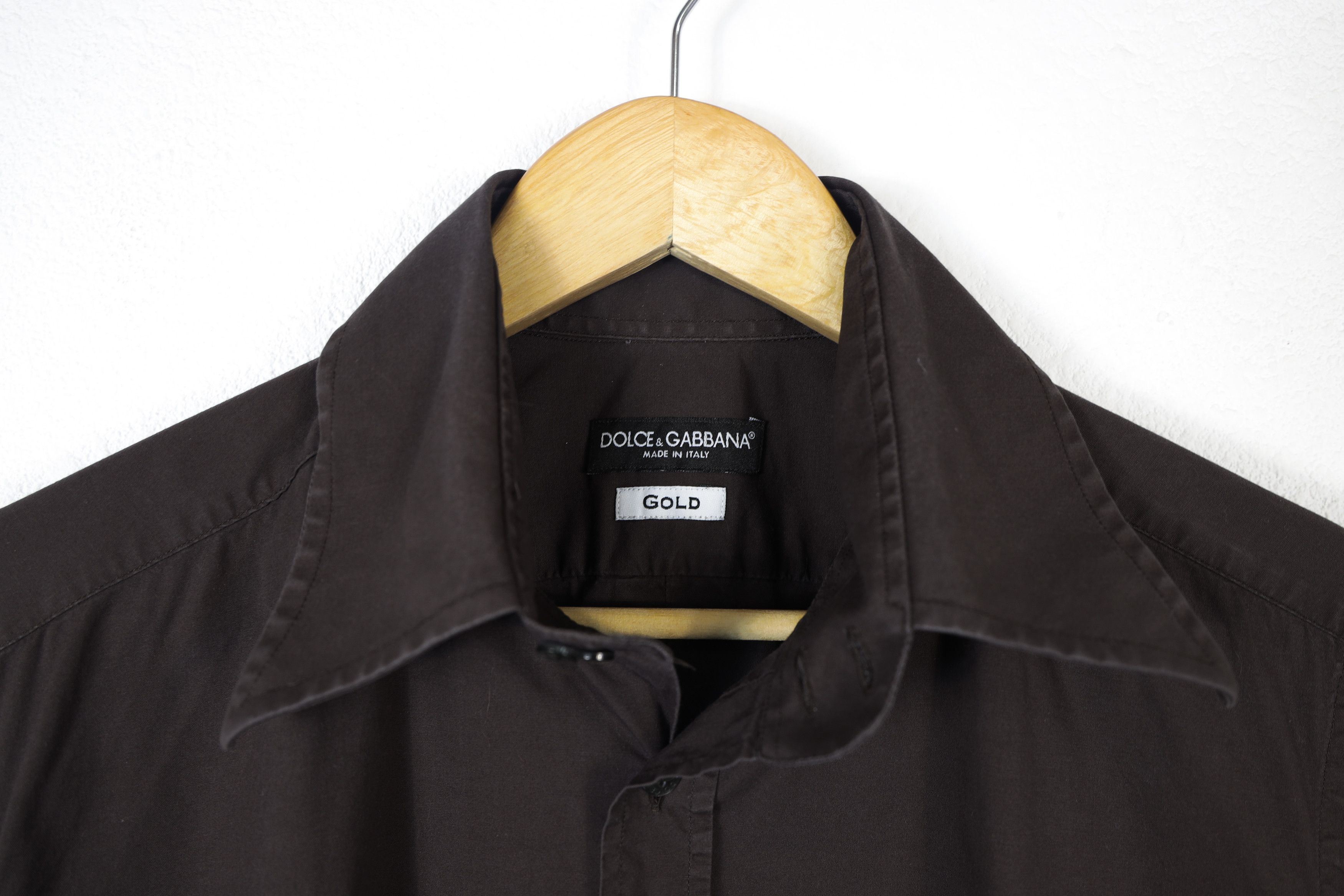 Dolce & Gabbana Dolce & Gabbana GOLD Sleeve Logo Dark Brown Formal Shirt Size US S / EU 44-46 / 1 - 6 Thumbnail