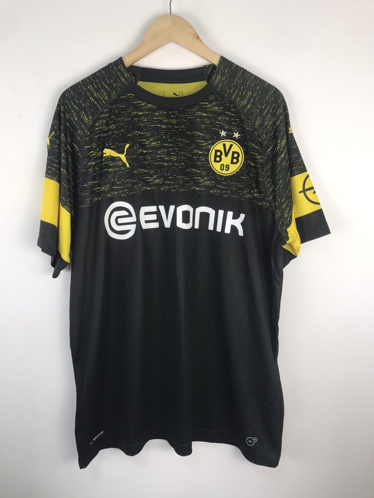 Puma BVB BORUSSIA DORTMUND AWAY JERSEY 2018-19 PUMA,16 AKANJI,XXL Size US XXL / EU 58 / 5 - 2 Thumbnail