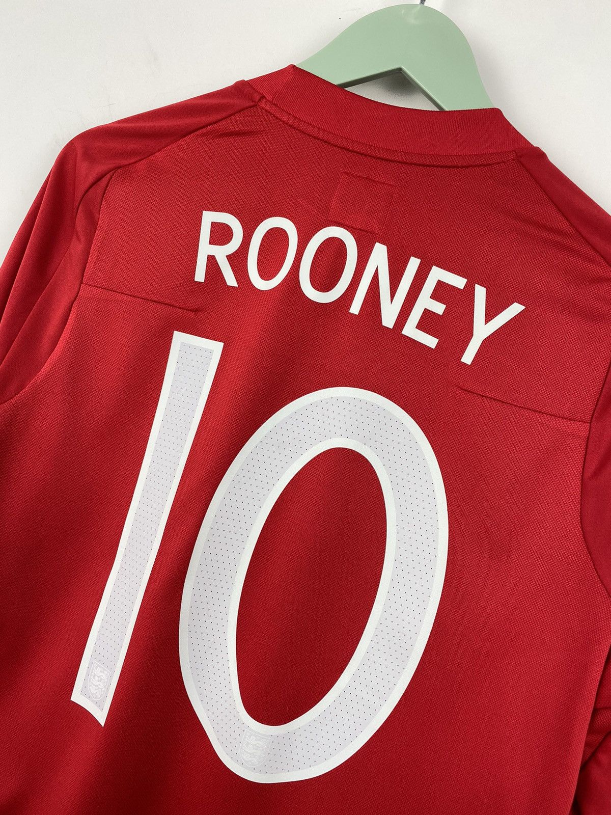 Umbro England Rooney 2010 Football Soccer Jersey Italy Beckham Size US S / EU 44-46 / 1 - 2 Thumbnail