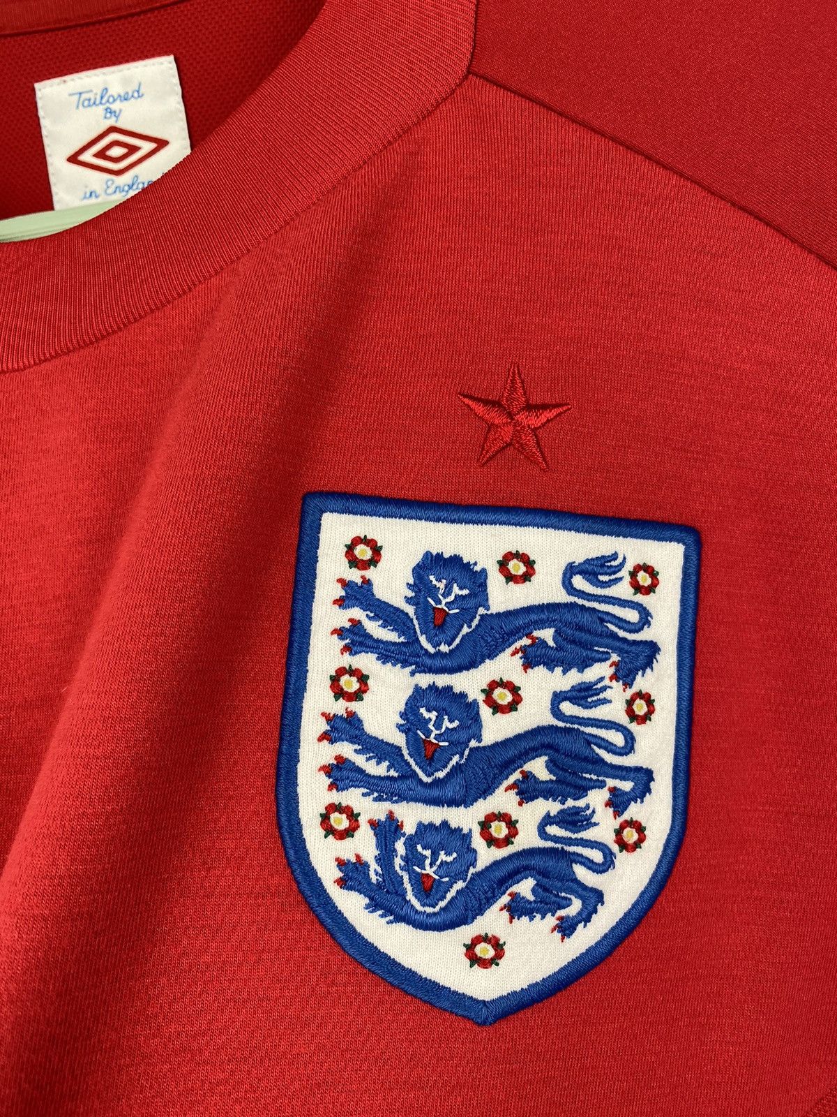 Umbro England Rooney 2010 Football Soccer Jersey Italy Beckham Size US S / EU 44-46 / 1 - 7 Thumbnail
