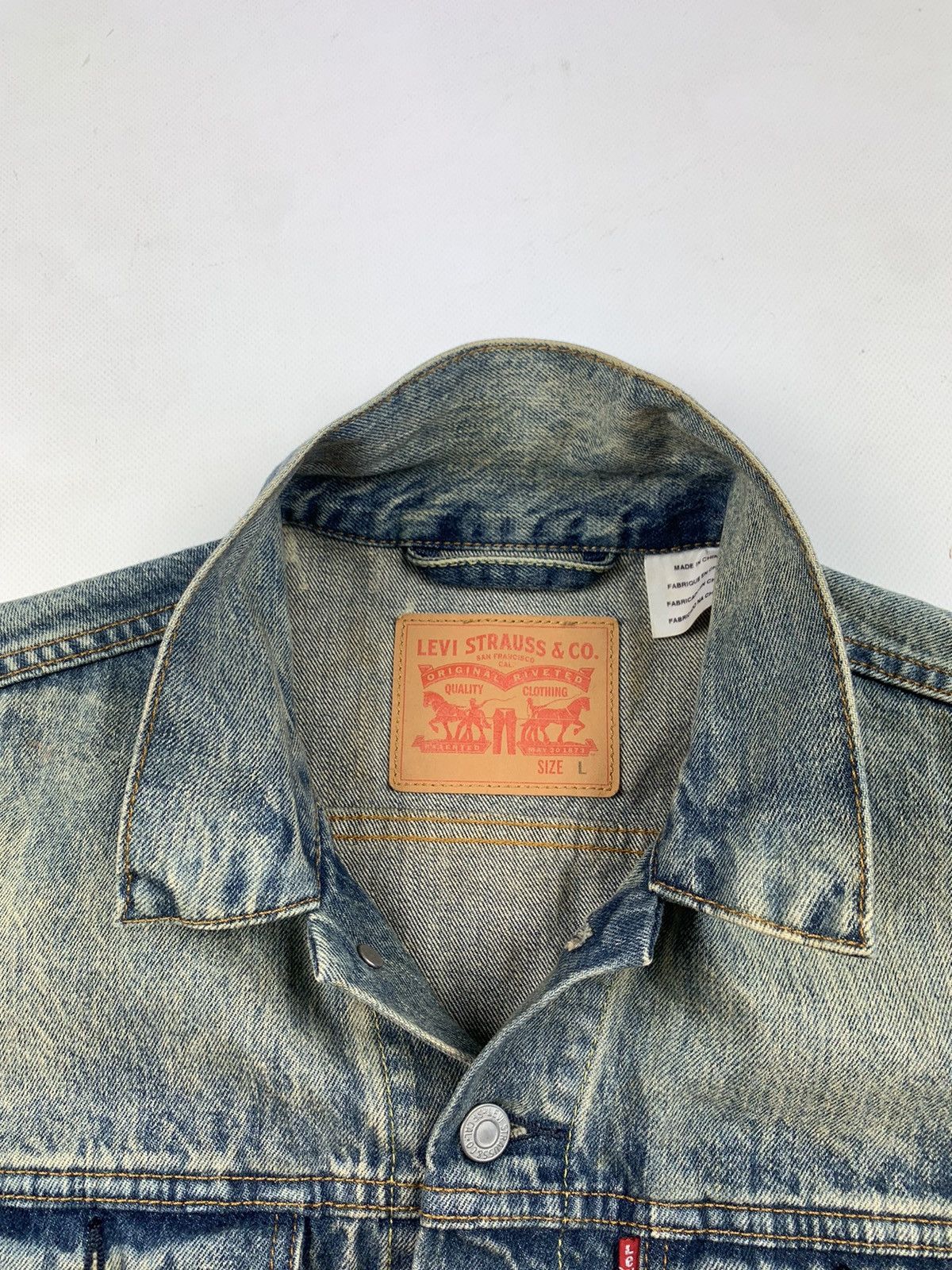 Levi's Levis men’s denim trucker jacket Size US L / EU 52-54 / 3 - 6 Thumbnail