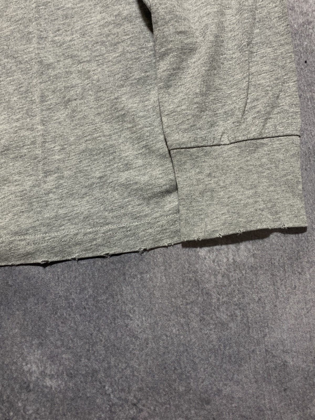 Dsquared2 Vintage Y2K Dsquared2 Long sleeve big logo streetwear size S Size US S / EU 44-46 / 1 - 3 Thumbnail