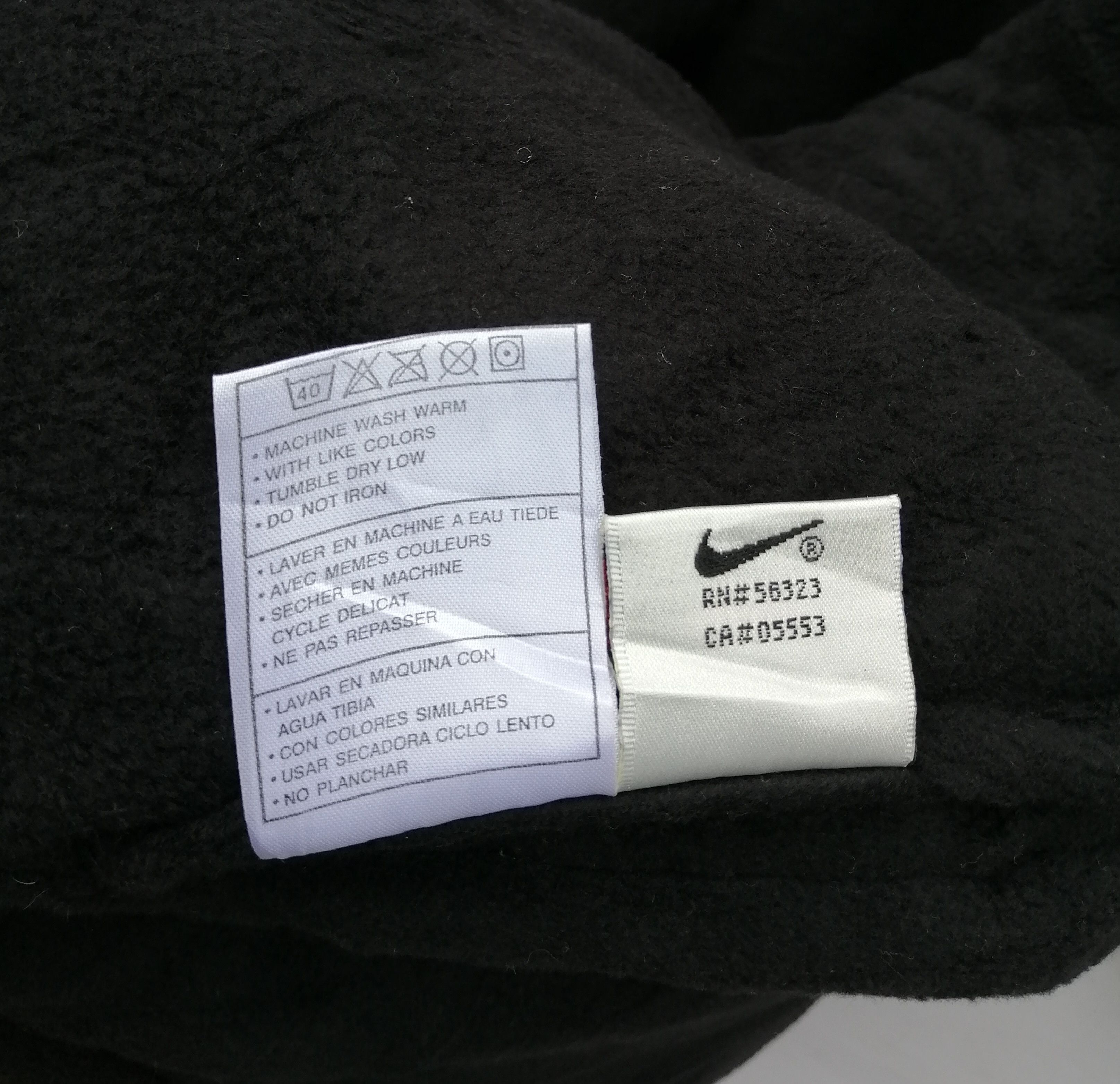Nike Vintage Nike Big Swoosh Reversible Nylon Fleece Jacket Size US XL / EU 56 / 4 - 20 Thumbnail